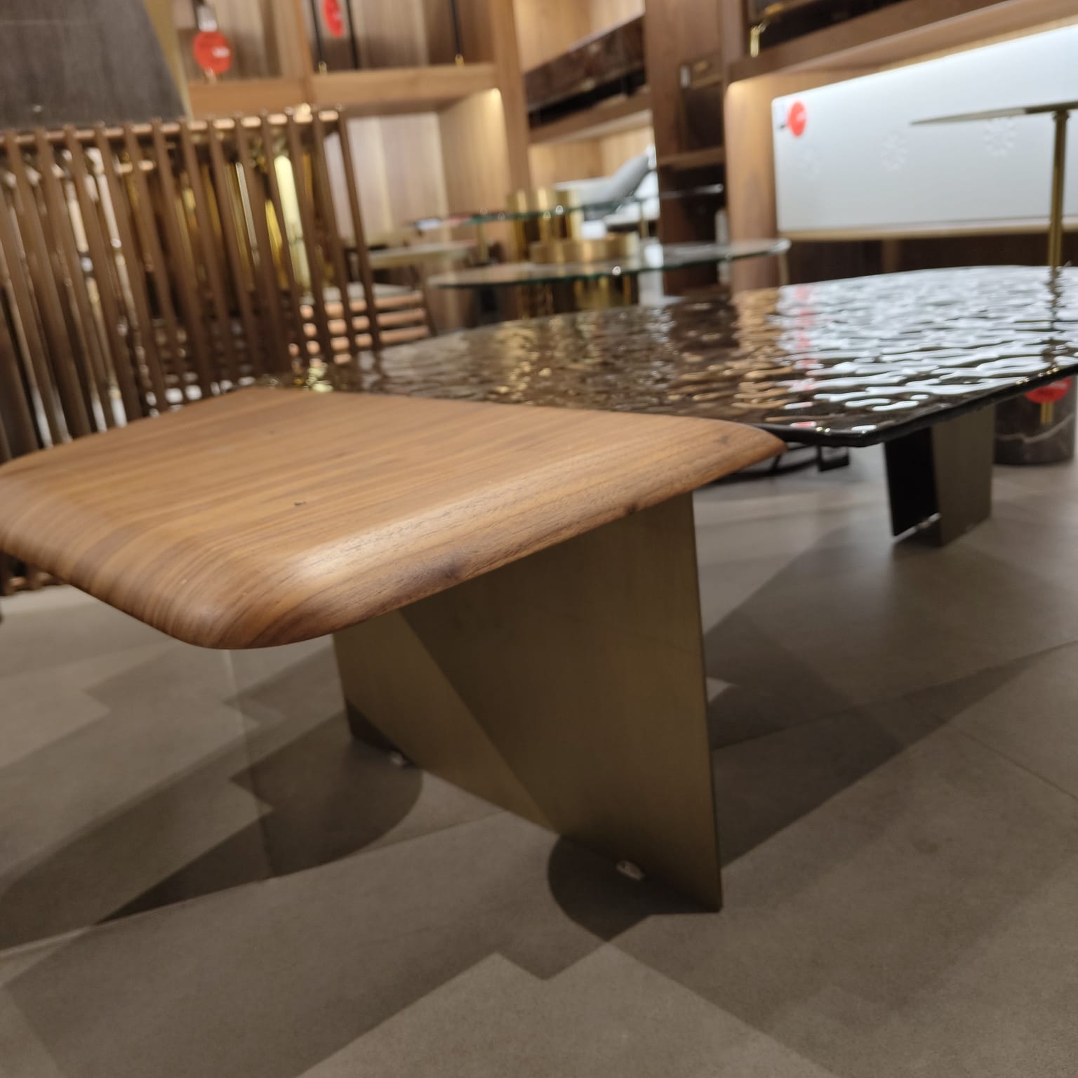 Display Item - Era Center Table Era-001YAS - DISPLAY ITEM - ebarza Furniture UAE | Shop Modern Furniture in Abu Dhabi & Dubai - مفروشات ايبازرا في الامارات | تسوق اثاث عصري وديكورات مميزة في دبي وابوظبي