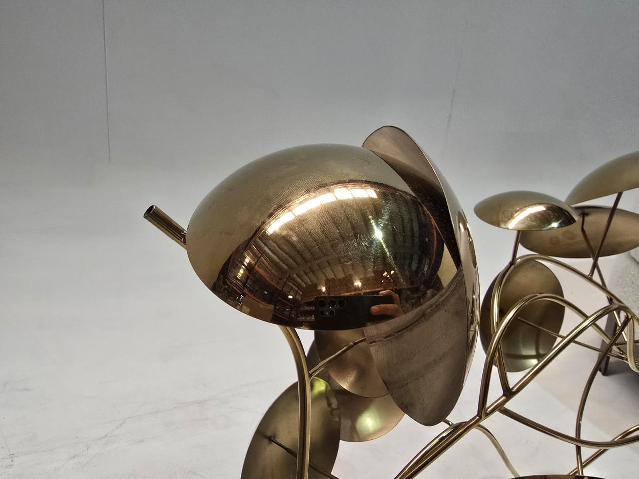 As Is - Handcrafted Stainless Steel Table Artwork  B0010035/B00100-G -  DISPLAY ITEM - ebarza Furniture UAE | Shop Modern Furniture in Abu Dhabi & Dubai - مفروشات ايبازرا في الامارات | تسوق اثاث عصري وديكورات مميزة في دبي وابوظبي