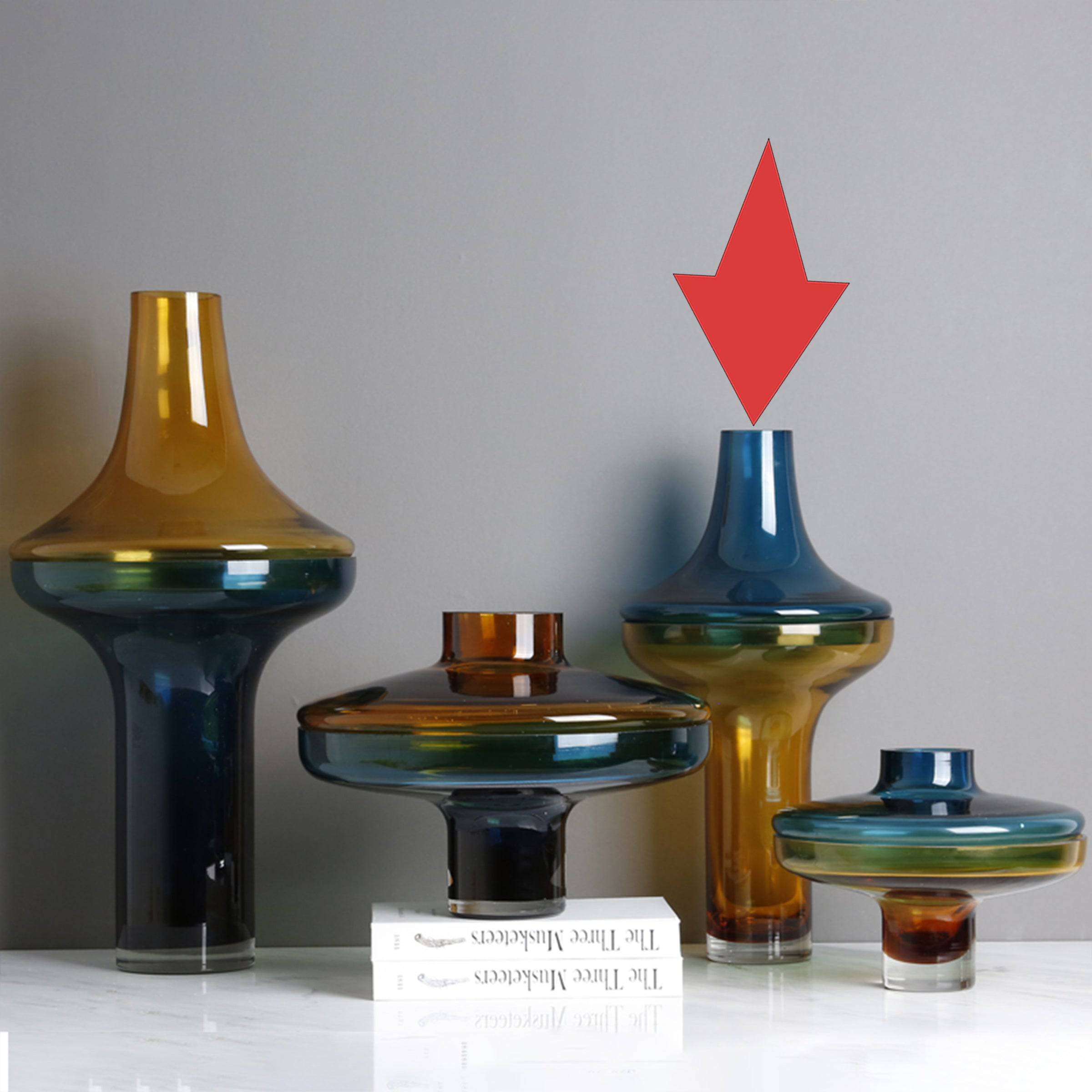 Amber & Blue Glass Vase FL-Zs254C -  Vases - ebarza Furniture UAE | Shop Modern Furniture in Abu Dhabi & Dubai - مفروشات ايبازرا في الامارات | تسوق اثاث عصري وديكورات مميزة في دبي وابوظبي