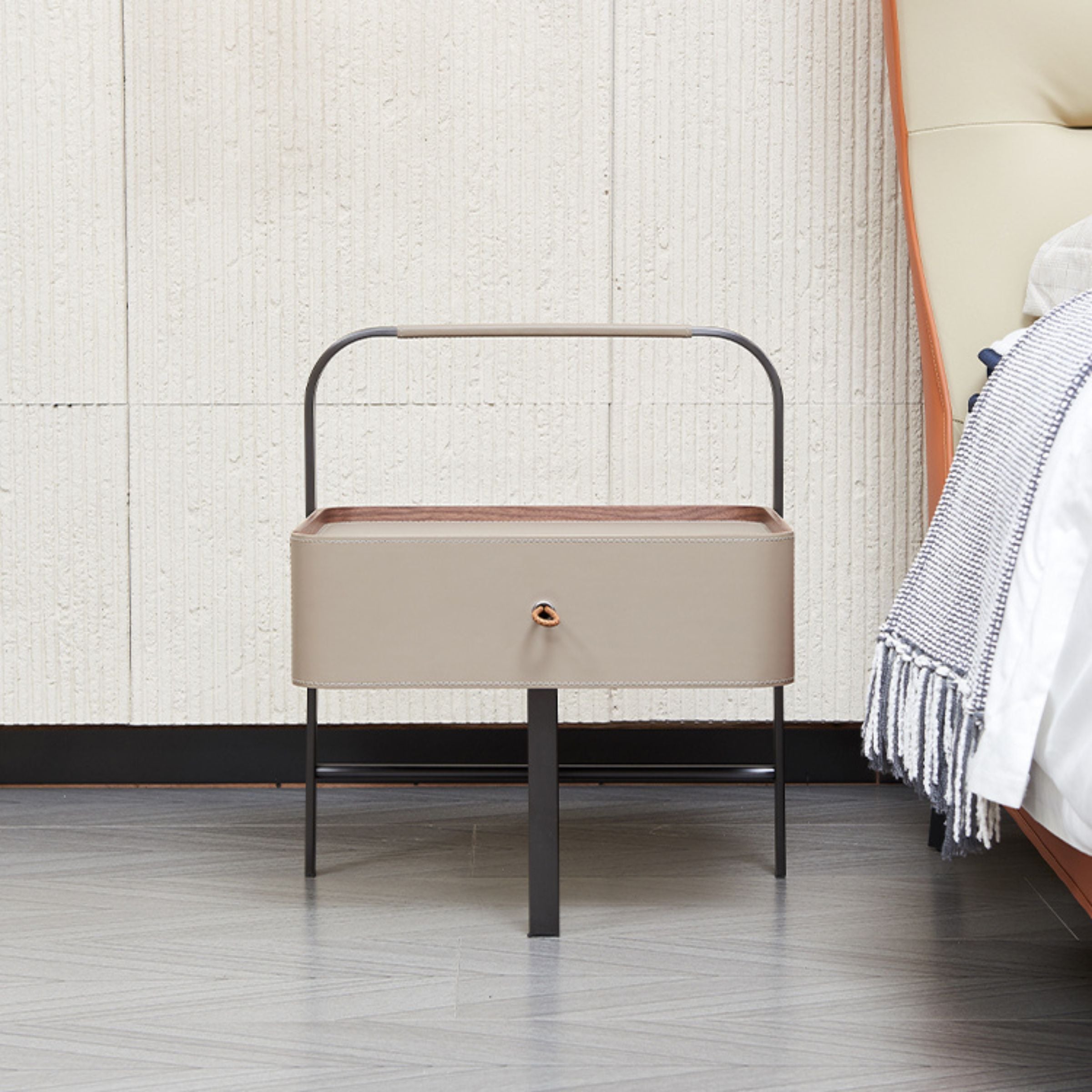 AS IS - Saddle Leather Side Table MLL-E10 - DISPLAY ITEM - ebarza Furniture UAE | Shop Modern Furniture in Abu Dhabi & Dubai - مفروشات ايبازرا في الامارات | تسوق اثاث عصري وديكورات مميزة في دبي وابوظبي