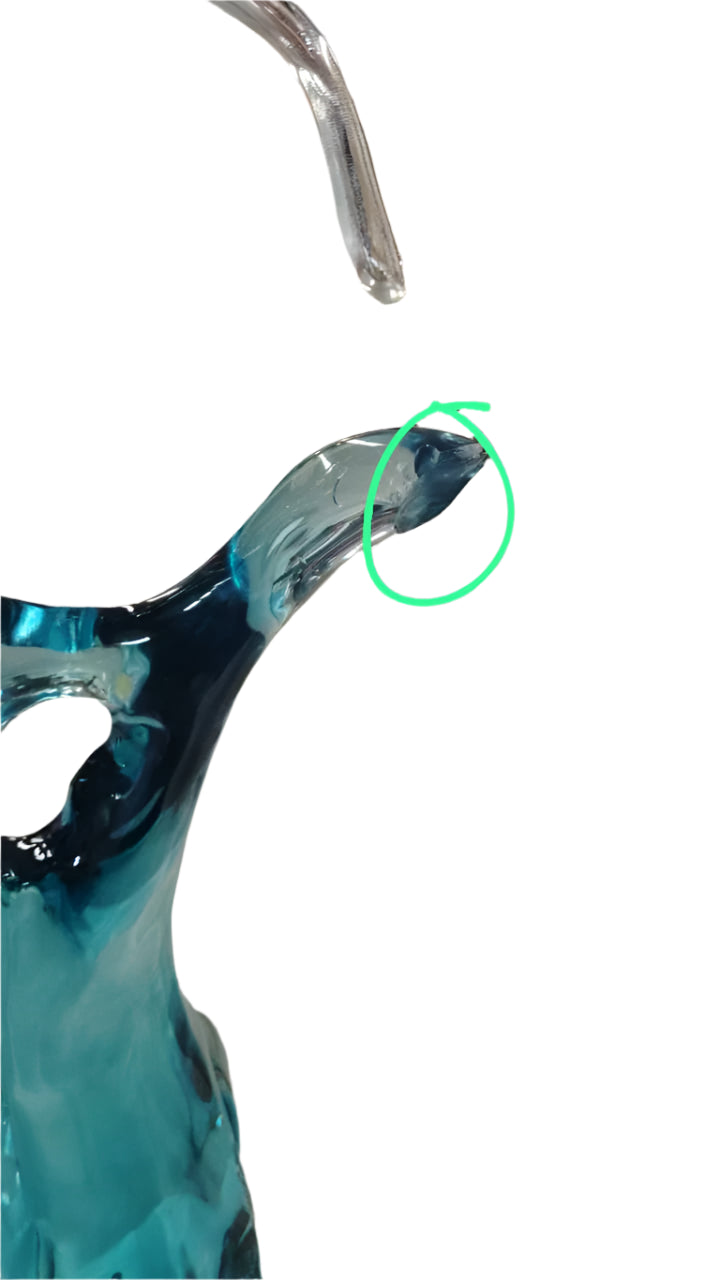 AS IS - Transparent Resin SCULPTURE - BJ20230017 - DISPLAY ITEM - ebarza Furniture UAE | Shop Modern Furniture in Abu Dhabi & Dubai - مفروشات ايبازرا في الامارات | تسوق اثاث عصري وديكورات مميزة في دبي وابوظبي