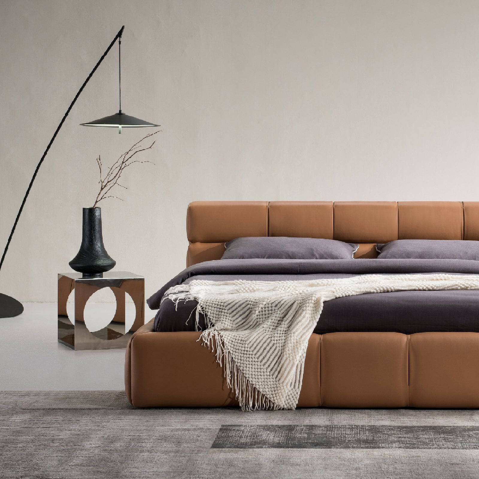 Bari King Size Bed B010 - Bedsteads - ebarza Furniture UAE | Shop Modern Furniture in Abu Dhabi & Dubai - مفروشات ايبازرا في الامارات | تسوق اثاث عصري وديكورات مميزة في دبي وابوظبي