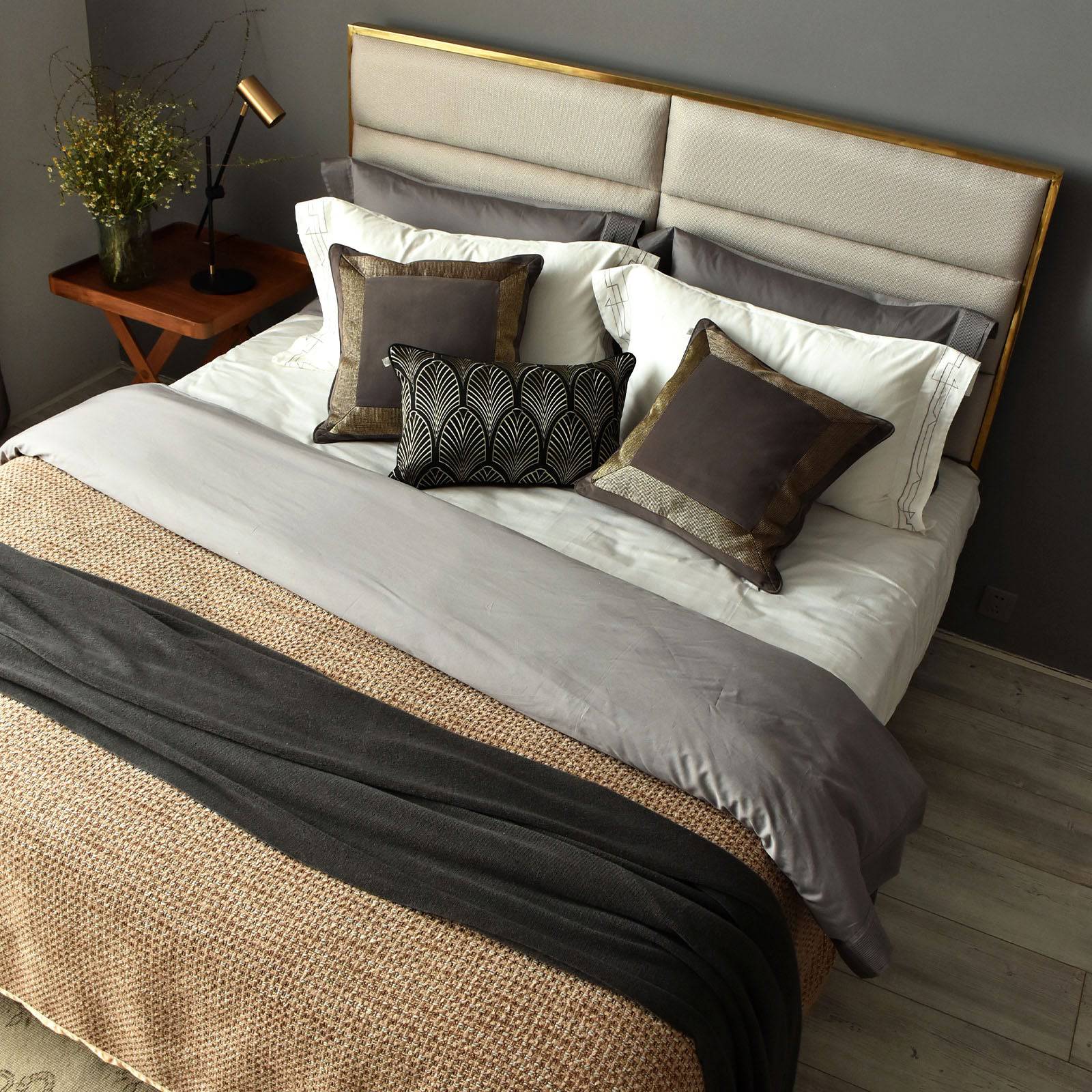 Cher Full Bedding Set Ebb-006 - Bedding - ebarza Furniture UAE | Shop Modern Furniture in Abu Dhabi & Dubai - مفروشات ايبازرا في الامارات | تسوق اثاث عصري وديكورات مميزة في دبي وابوظبي