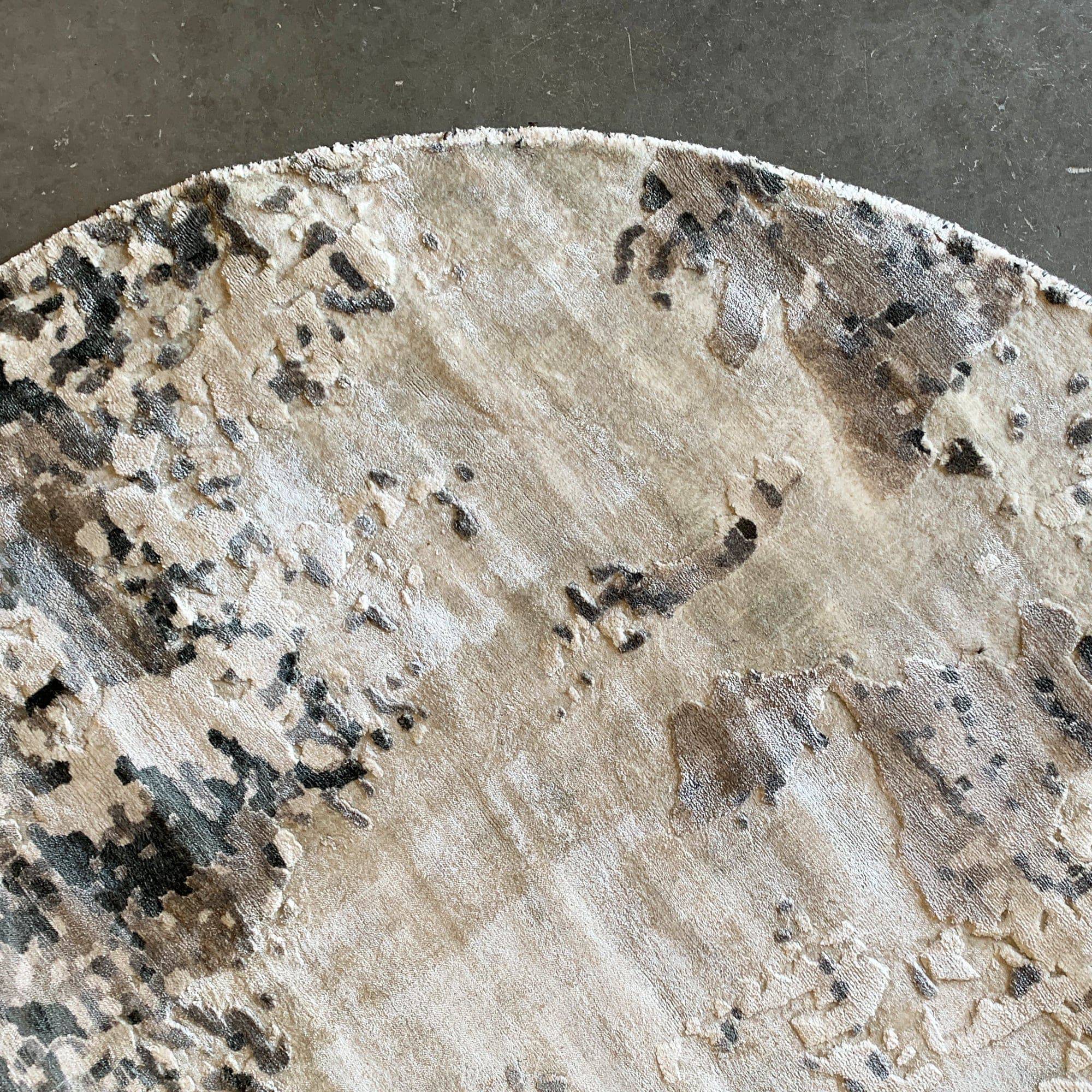 D250 Cm Handmade Wool Rug Jh-20733 Round - Rugs - ebarza Furniture UAE | Shop Modern Furniture in Abu Dhabi & Dubai - مفروشات ايبازرا في الامارات | تسوق اثاث عصري وديكورات مميزة في دبي وابوظبي