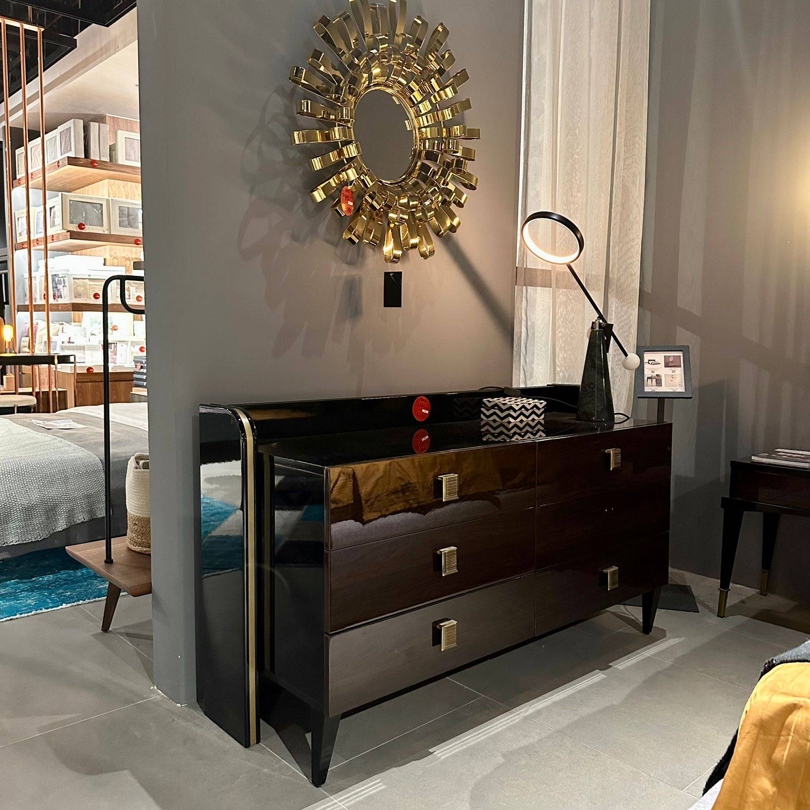 Display Item - Kant Dresser & Mirror Kant-Dresser+Mirror - DISPLAY ITEM - ebarza Furniture UAE | Shop Modern Furniture in Abu Dhabi & Dubai - مفروشات ايبازرا في الامارات | تسوق اثاث عصري وديكورات مميزة في دبي وابوظبي