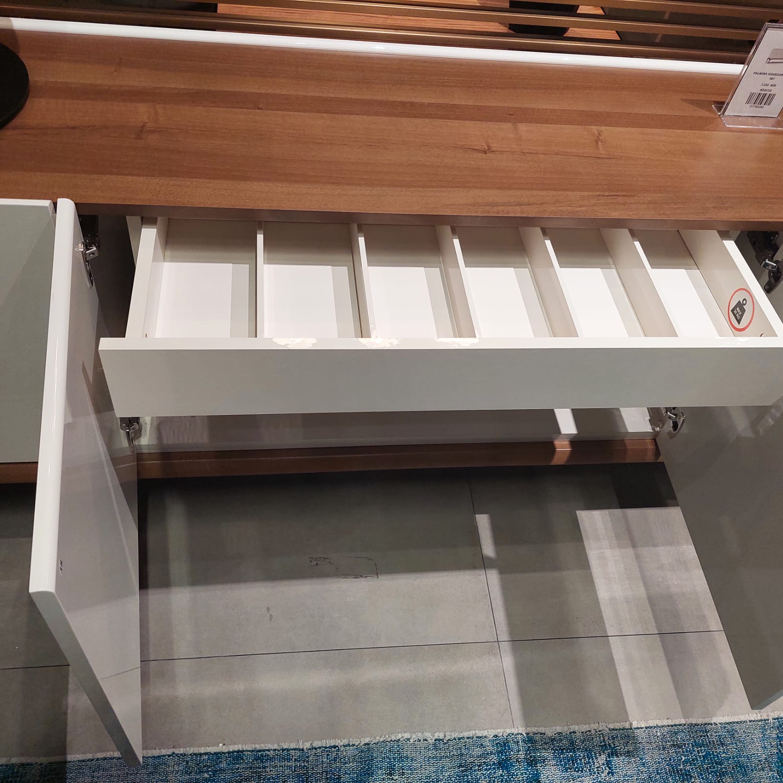 Display Item Palmira Sideboard Palm-001Nakheel - DISPLAY ITEM - ebarza Furniture UAE | Shop Modern Furniture in Abu Dhabi & Dubai - مفروشات ايبازرا في الامارات | تسوق اثاث عصري وديكورات مميزة في دبي وابوظبي