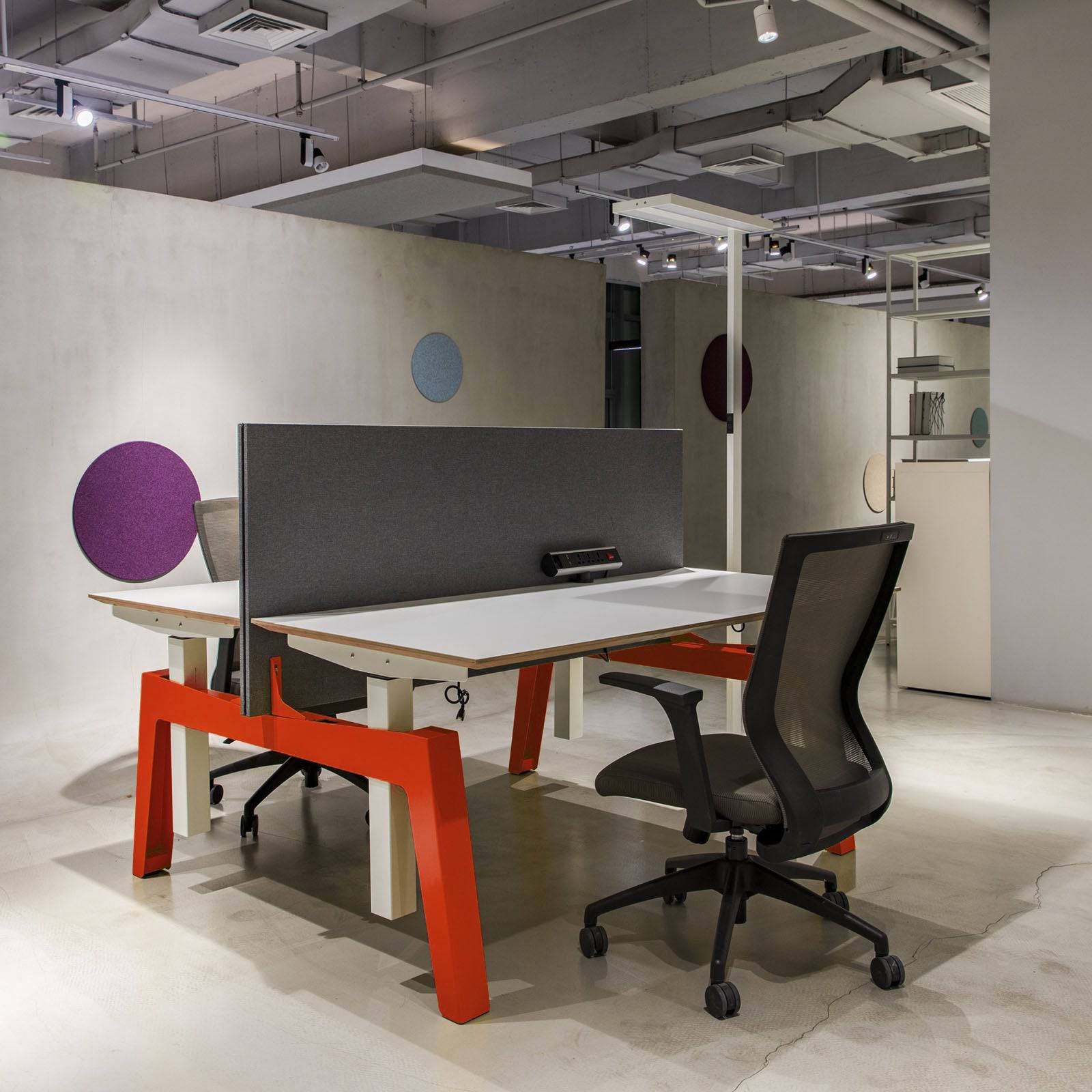 Ebarza Hydraulic  2Staff Workstation-Red -  Office Desks - ebarza Furniture UAE | Shop Modern Furniture in Abu Dhabi & Dubai - مفروشات ايبازرا في الامارات | تسوق اثاث عصري وديكورات مميزة في دبي وابوظبي