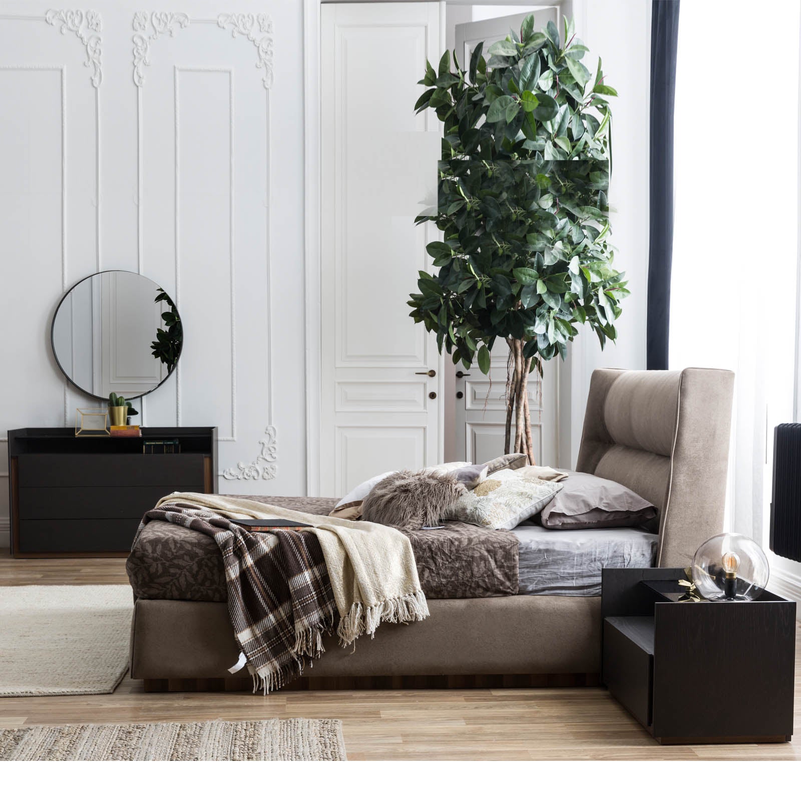 Display Item - Block Dresser Leg001-DresserYAS - DISPLAY ITEM - ebarza Furniture UAE | Shop Modern Furniture in Abu Dhabi & Dubai - مفروشات ايبازرا في الامارات | تسوق اثاث عصري وديكورات مميزة في دبي وابوظبي