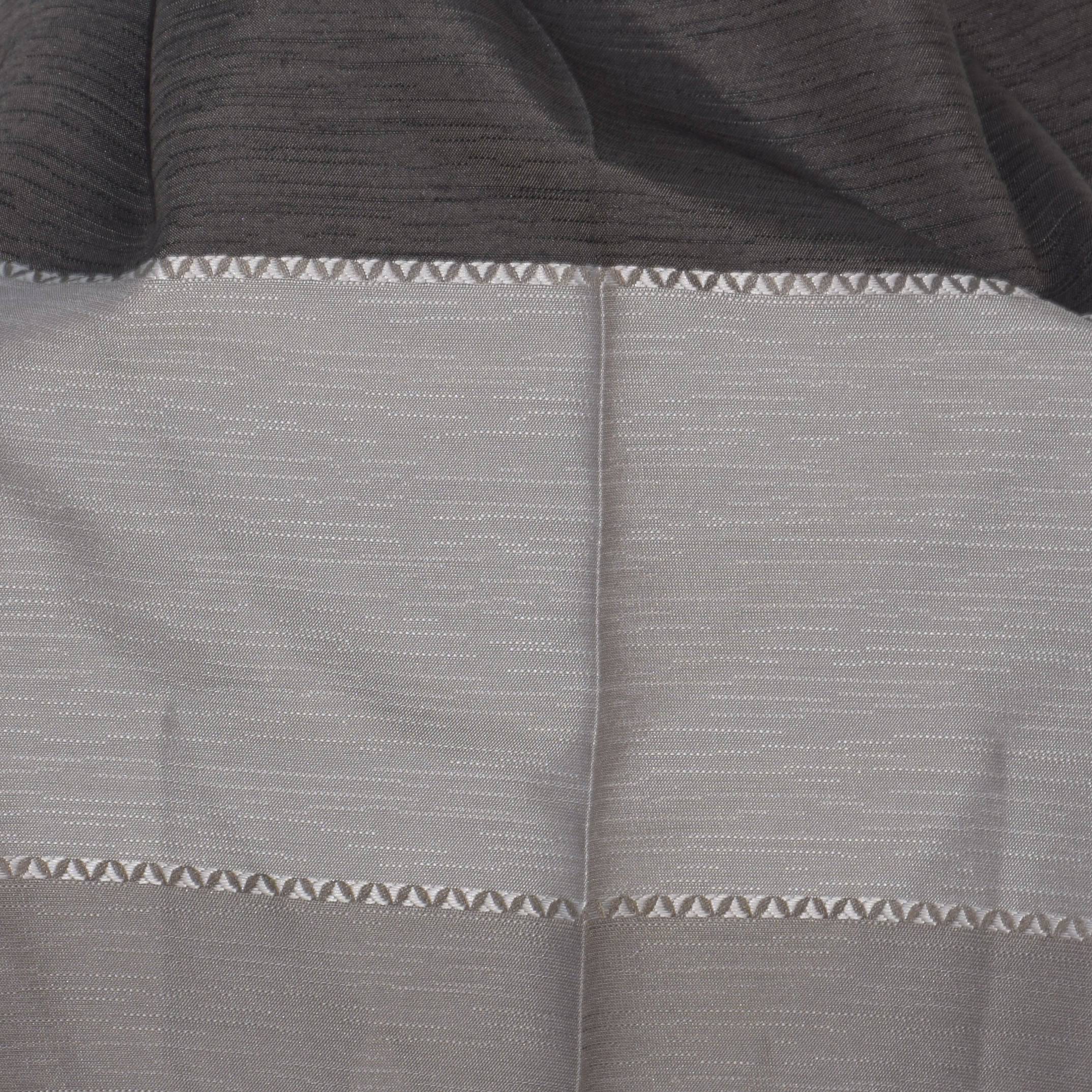 Elegant Window Curtain Fabric Bh-Df4779B - Curtains & Drapes - ebarza Furniture UAE | Shop Modern Furniture in Abu Dhabi & Dubai - مفروشات ايبازرا في الامارات | تسوق اثاث عصري وديكورات مميزة في دبي وابوظبي