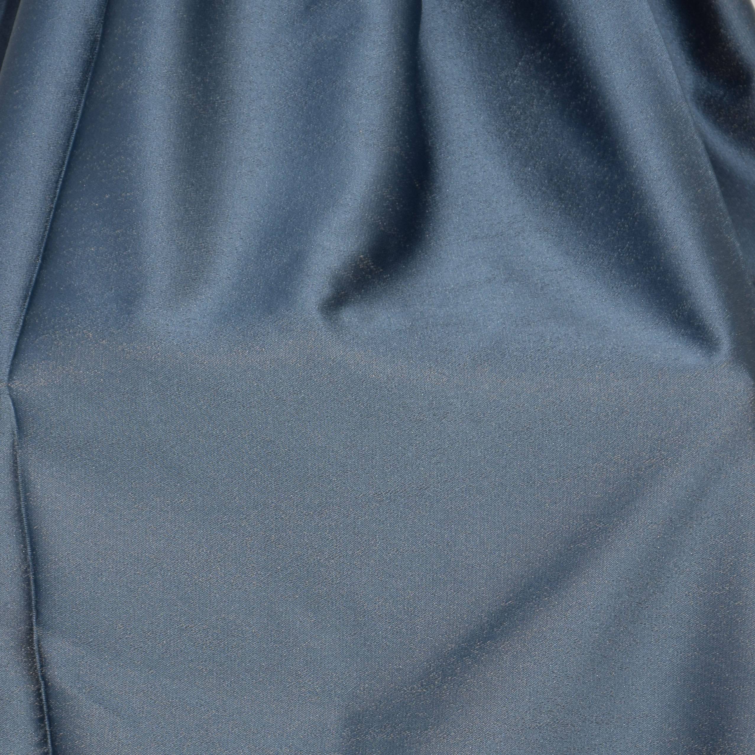 Elegant Window Curtain Fabric Bh-F4630 - Curtains & Drapes - ebarza Furniture UAE | Shop Modern Furniture in Abu Dhabi & Dubai - مفروشات ايبازرا في الامارات | تسوق اثاث عصري وديكورات مميزة في دبي وابوظبي