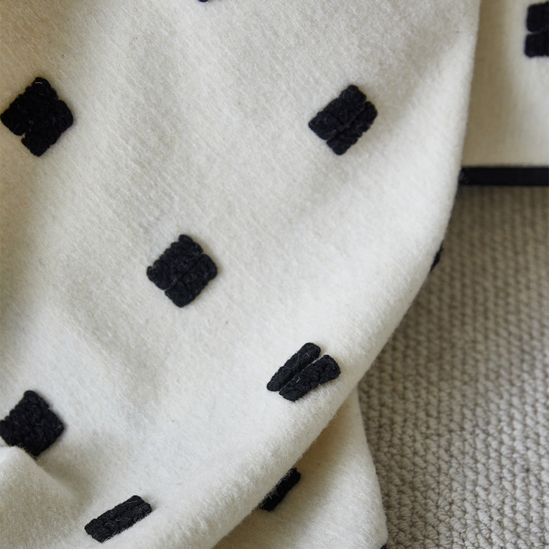 SKJG Orlando Wool Blend Blanket - ETB015 - Blankets - ebarza Furniture UAE | Shop Modern Furniture in Abu Dhabi & Dubai - مفروشات ايبازرا في الامارات | تسوق اثاث عصري وديكورات مميزة في دبي وابوظبي