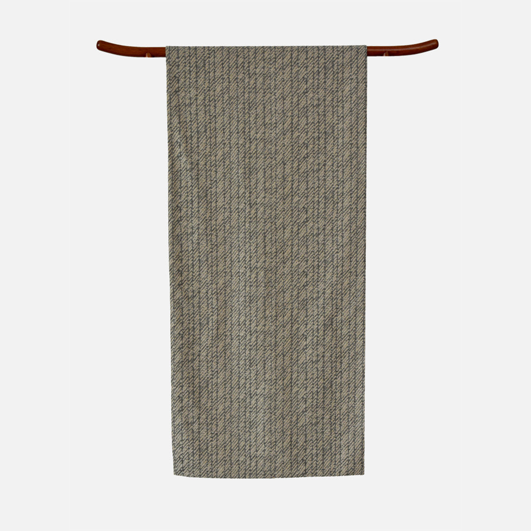 SKJH Blues Jacquard Runner Blanket - ETB010 - Blankets - ebarza Furniture UAE | Shop Modern Furniture in Abu Dhabi & Dubai - مفروشات ايبازرا في الامارات | تسوق اثاث عصري وديكورات مميزة في دبي وابوظبي