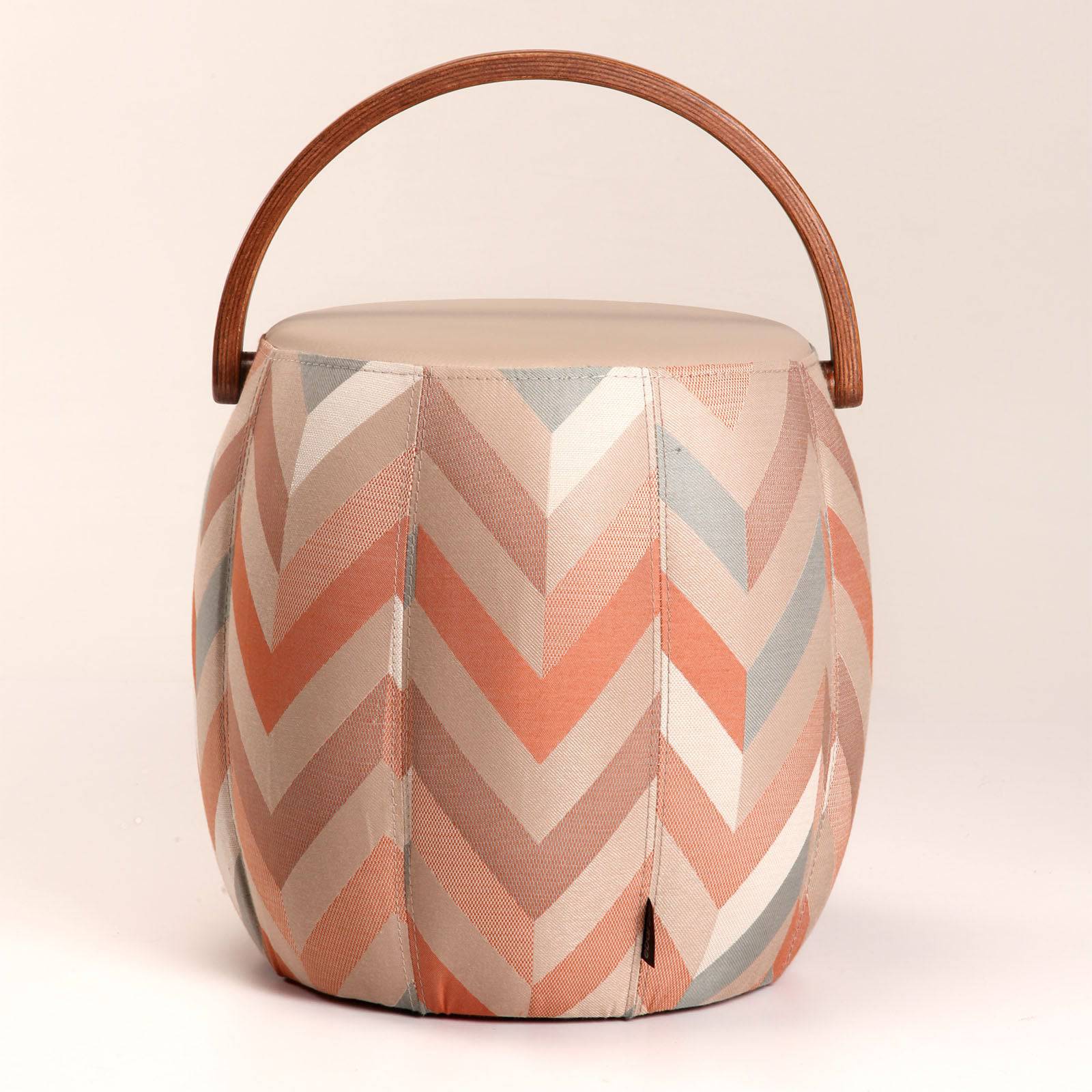 Flora Pouf Bakrac-N-Mluti - Poufs - ebarza Furniture UAE | Shop Modern Furniture in Abu Dhabi & Dubai - مفروشات ايبازرا في الامارات | تسوق اثاث عصري وديكورات مميزة في دبي وابوظبي