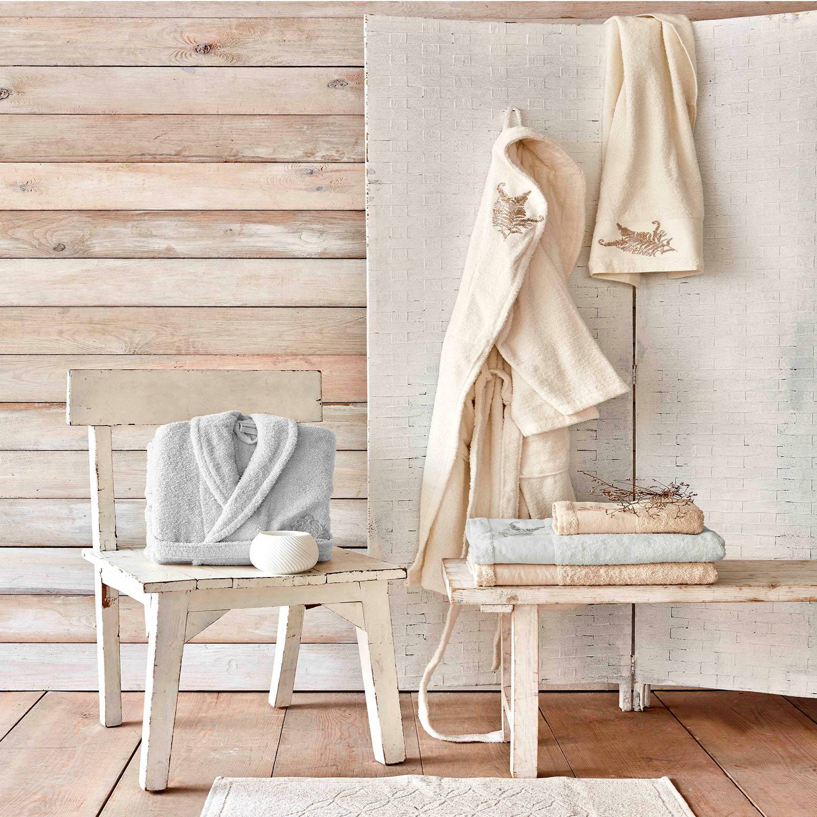 Fronda Silvery Embroidered 3 Piece Offwhite-Gray Bathrobe Set 200.16.01.0218 - Bathrobe Sets - ebarza Furniture UAE | Shop Modern Furniture in Abu Dhabi & Dubai - مفروشات ايبازرا في الامارات | تسوق اثاث عصري وديكورات مميزة في دبي وابوظبي