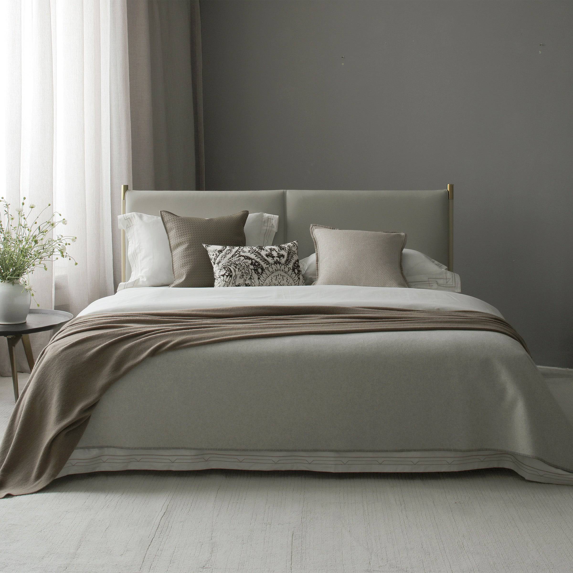 Pre-order 35 Days Delivery Gatsby Full Bedding Set Ebb022 - Bedding - ebarza Furniture UAE | Shop Modern Furniture in Abu Dhabi & Dubai - مفروشات ايبازرا في الامارات | تسوق اثاث عصري وديكورات مميزة في دبي وابوظبي