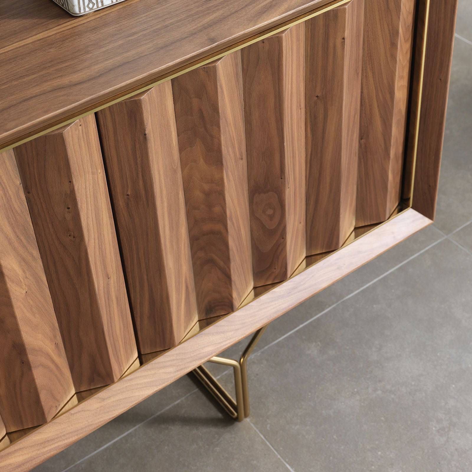 Ginda Sideboard And Mirror Ginda009 - Sideboards - ebarza Furniture UAE | Shop Modern Furniture in Abu Dhabi & Dubai - مفروشات ايبازرا في الامارات | تسوق اثاث عصري وديكورات مميزة في دبي وابوظبي