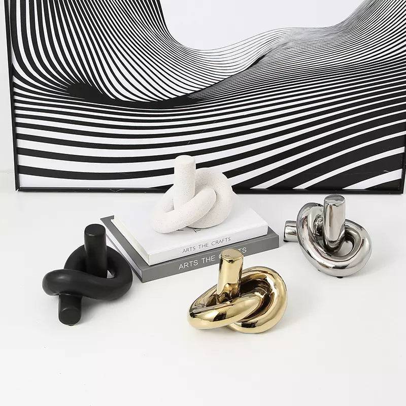 Gold Ceramic Bud Vase Fa-D21101D -  Home Decor Figurines - ebarza Furniture UAE | Shop Modern Furniture in Abu Dhabi & Dubai - مفروشات ايبازرا في الامارات | تسوق اثاث عصري وديكورات مميزة في دبي وابوظبي