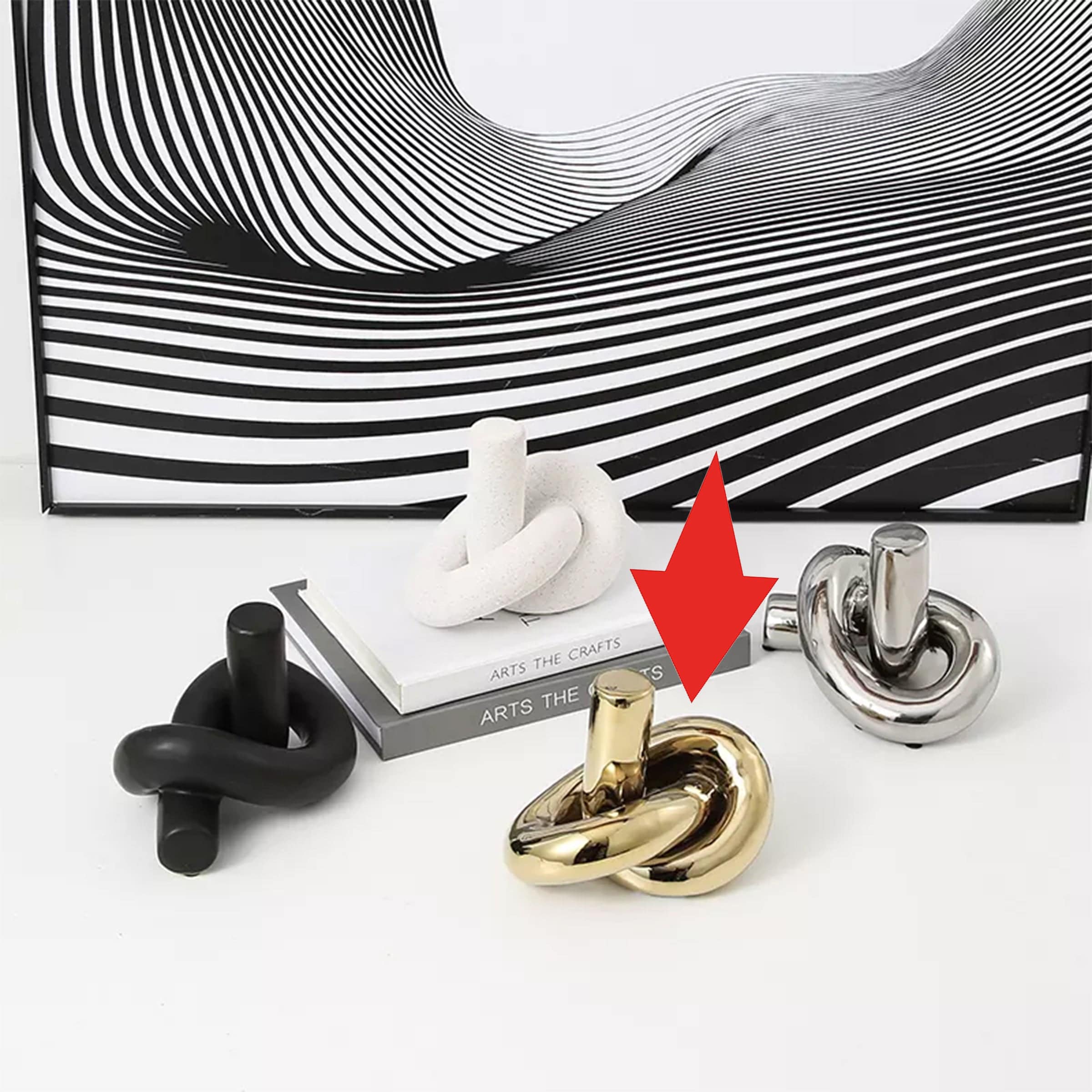 Gold Ceramic Bud Vase Fa-D21101D -  Home Decor Figurines - ebarza Furniture UAE | Shop Modern Furniture in Abu Dhabi & Dubai - مفروشات ايبازرا في الامارات | تسوق اثاث عصري وديكورات مميزة في دبي وابوظبي