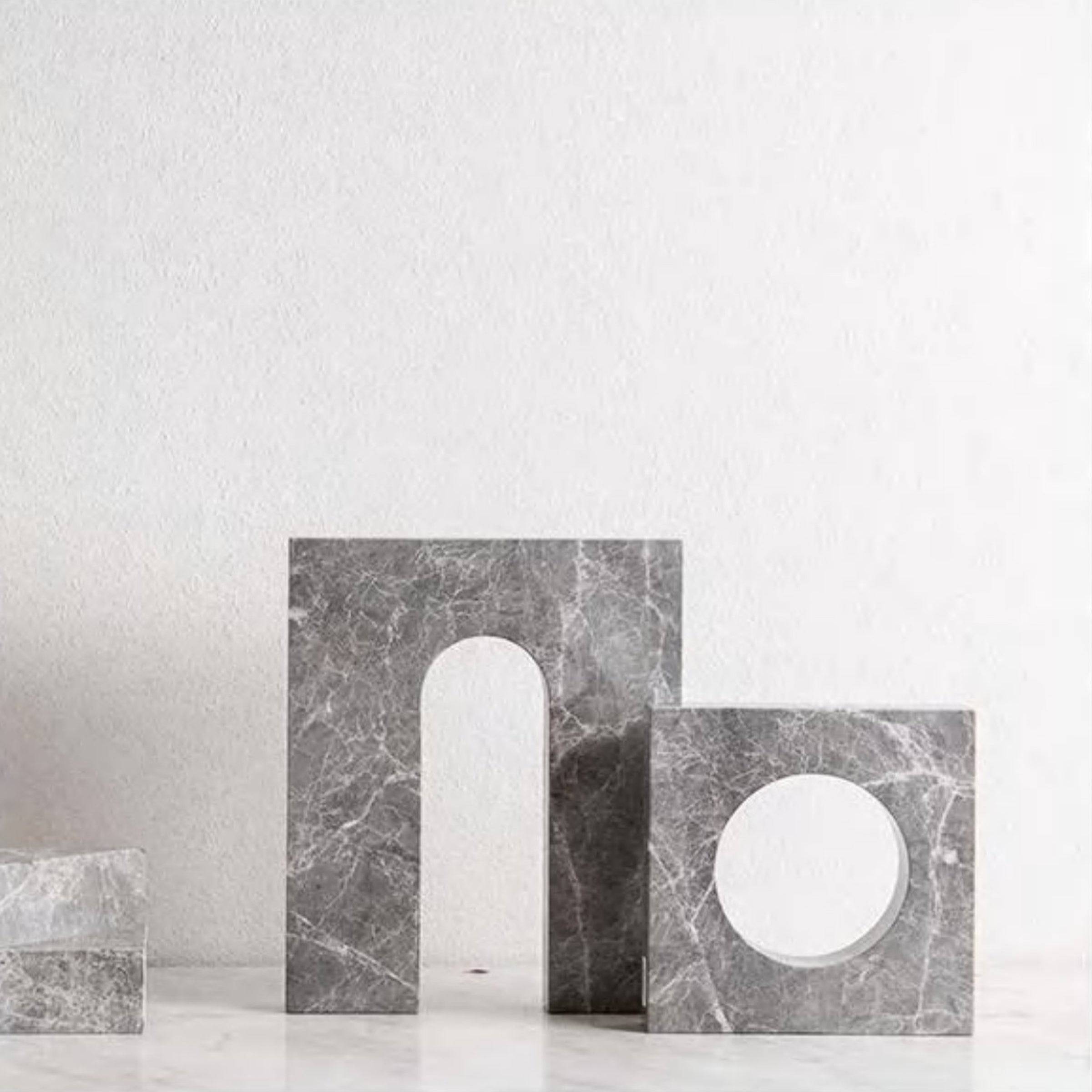 Grey Squre & Round Shape Vase-B Fb-T2027B -  Home Decor Figurines - ebarza Furniture UAE | Shop Modern Furniture in Abu Dhabi & Dubai - مفروشات ايبازرا في الامارات | تسوق اثاث عصري وديكورات مميزة في دبي وابوظبي