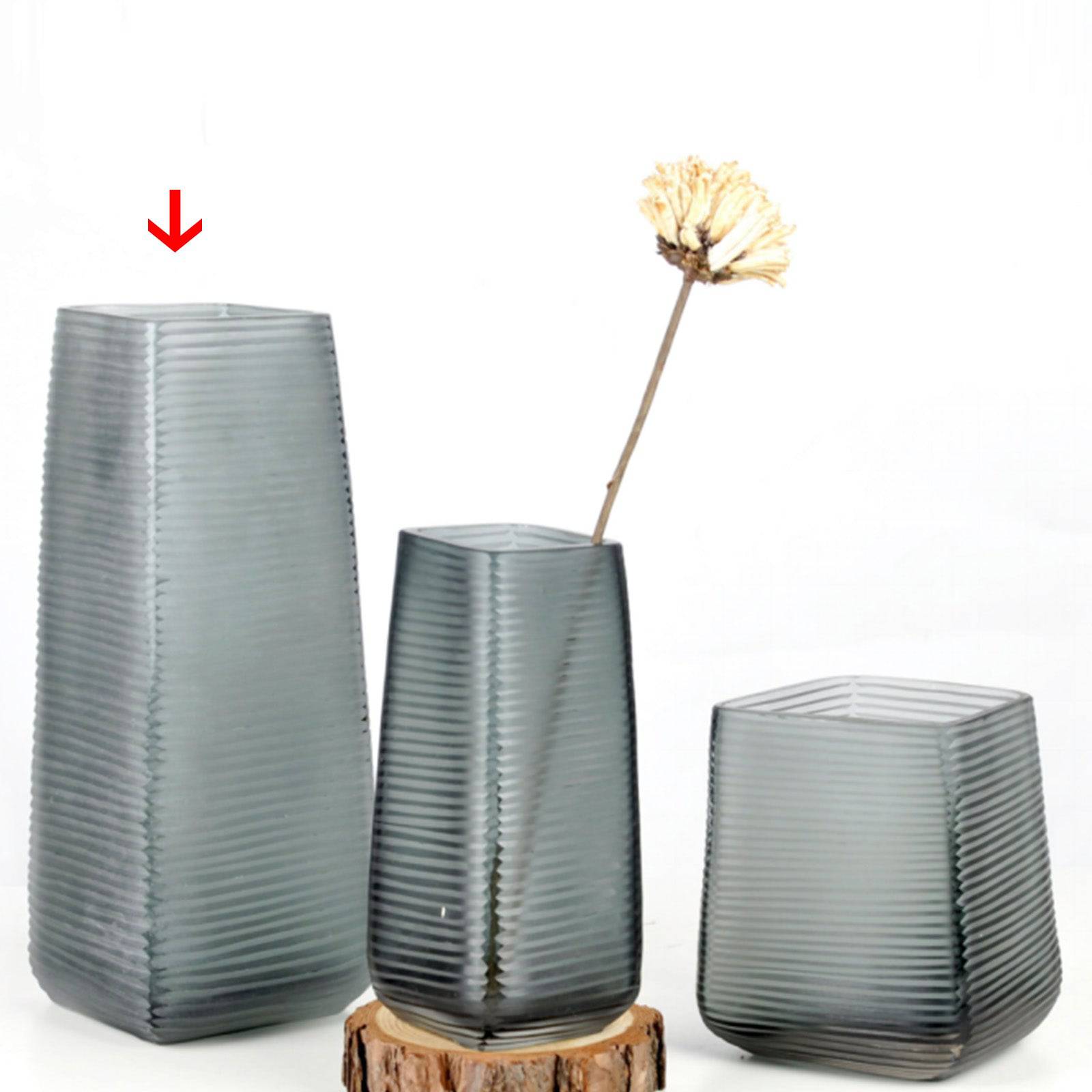 Handmade Balloton Glass  Vase 14525-270 -  Vases - ebarza Furniture UAE | Shop Modern Furniture in Abu Dhabi & Dubai - مفروشات ايبازرا في الامارات | تسوق اثاث عصري وديكورات مميزة في دبي وابوظبي
