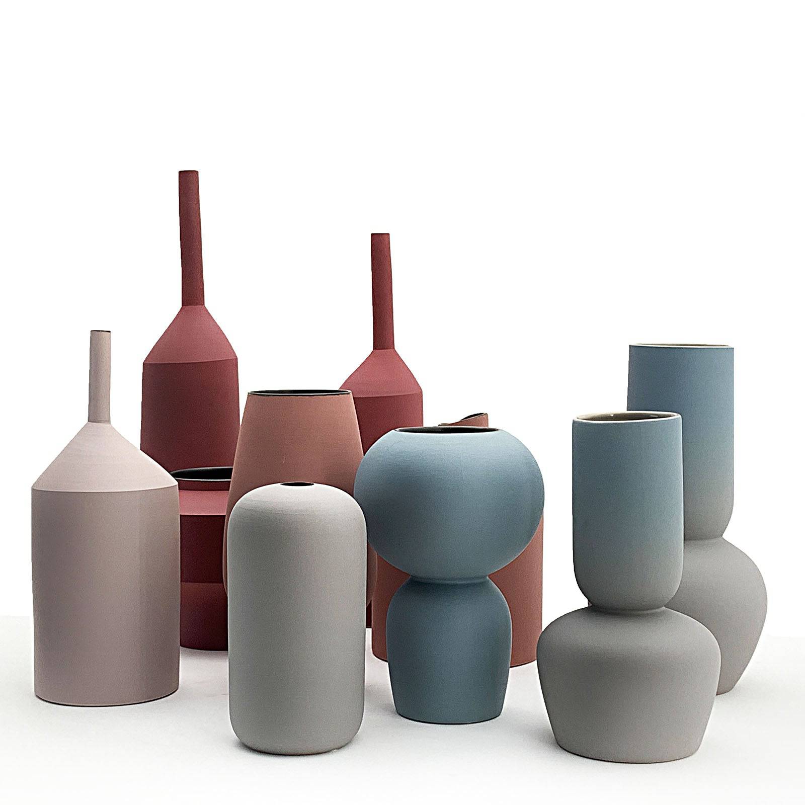 Handmade Ceramic Vase Qj045-L-A19 - Vases - ebarza Furniture UAE | Shop Modern Furniture in Abu Dhabi & Dubai - مفروشات ايبازرا في الامارات | تسوق اثاث عصري وديكورات مميزة في دبي وابوظبي