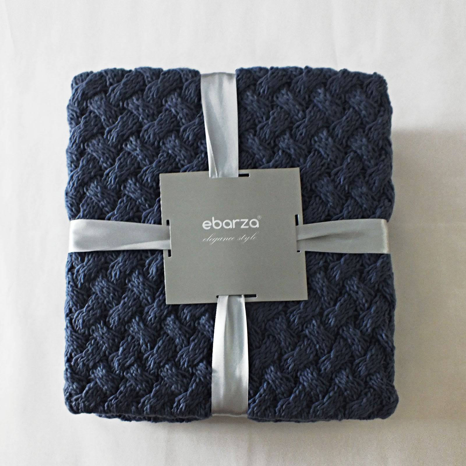 Handmade Chunky Throw Blanket 180401-002-Darkblue - Blankets - ebarza Furniture UAE | Shop Modern Furniture in Abu Dhabi & Dubai - مفروشات ايبازرا في الامارات | تسوق اثاث عصري وديكورات مميزة في دبي وابوظبي