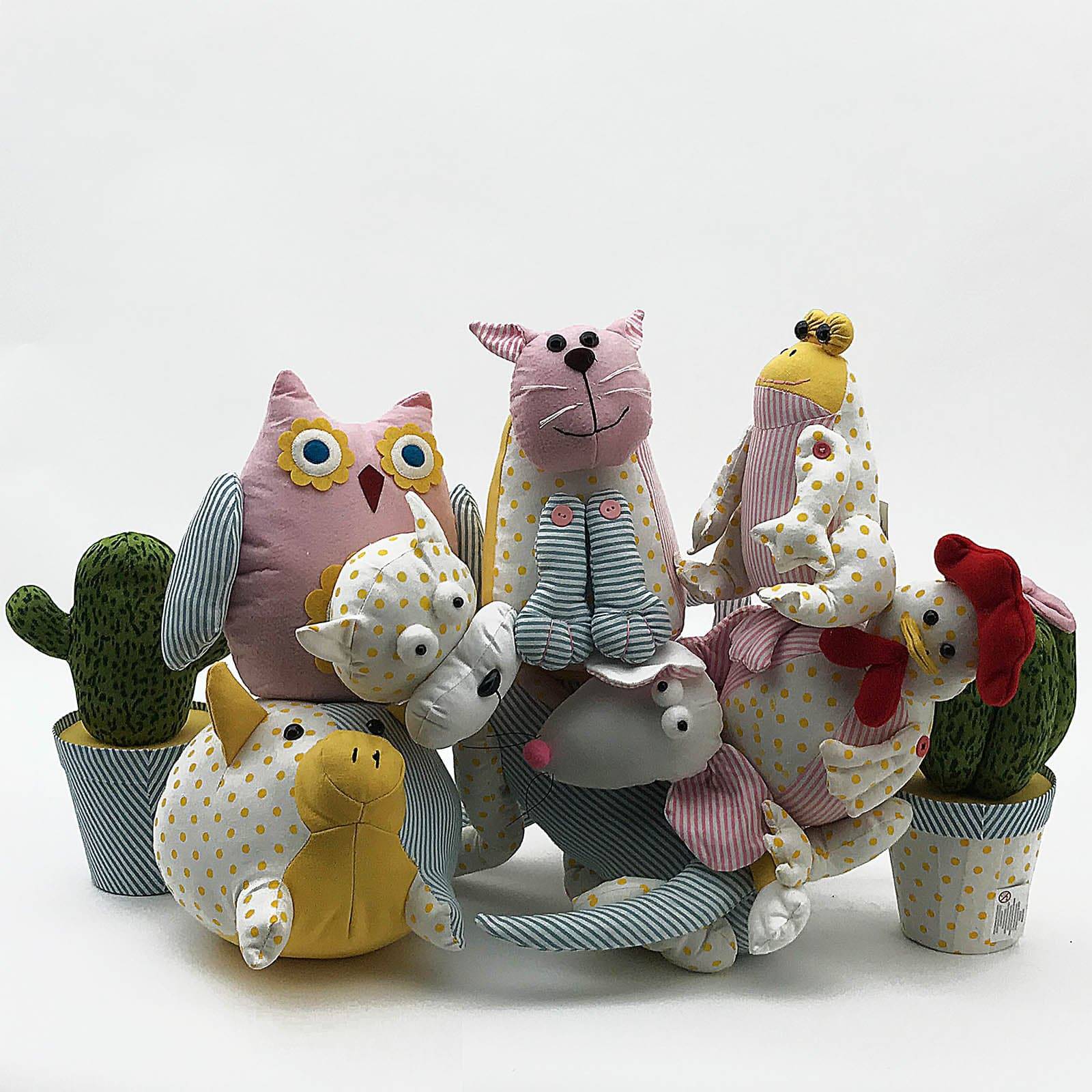 Handmade Cute Cat Decorative Doll/Door Stopper T18002 - Doll/Door stopper - ebarza Furniture UAE | Shop Modern Furniture in Abu Dhabi & Dubai - مفروشات ايبازرا في الامارات | تسوق اثاث عصري وديكورات مميزة في دبي وابوظبي