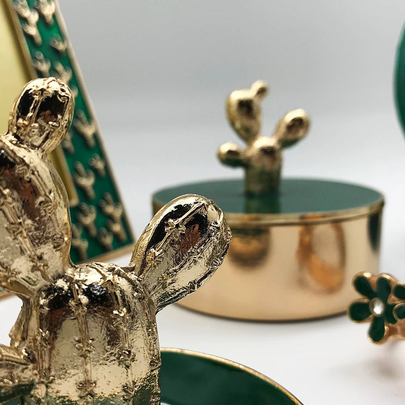 Handmade Zinc Napkin Ring Arezona 47491Afbc - Napkin Rings - ebarza Furniture UAE | Shop Modern Furniture in Abu Dhabi & Dubai - مفروشات ايبازرا في الامارات | تسوق اثاث عصري وديكورات مميزة في دبي وابوظبي