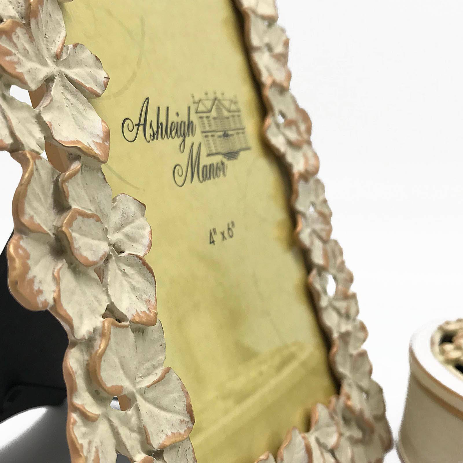 Handmade Zinc Photo Frame Classic 40288-33B2N0 - Photo Frames - ebarza Furniture UAE | Shop Modern Furniture in Abu Dhabi & Dubai - مفروشات ايبازرا في الامارات | تسوق اثاث عصري وديكورات مميزة في دبي وابوظبي