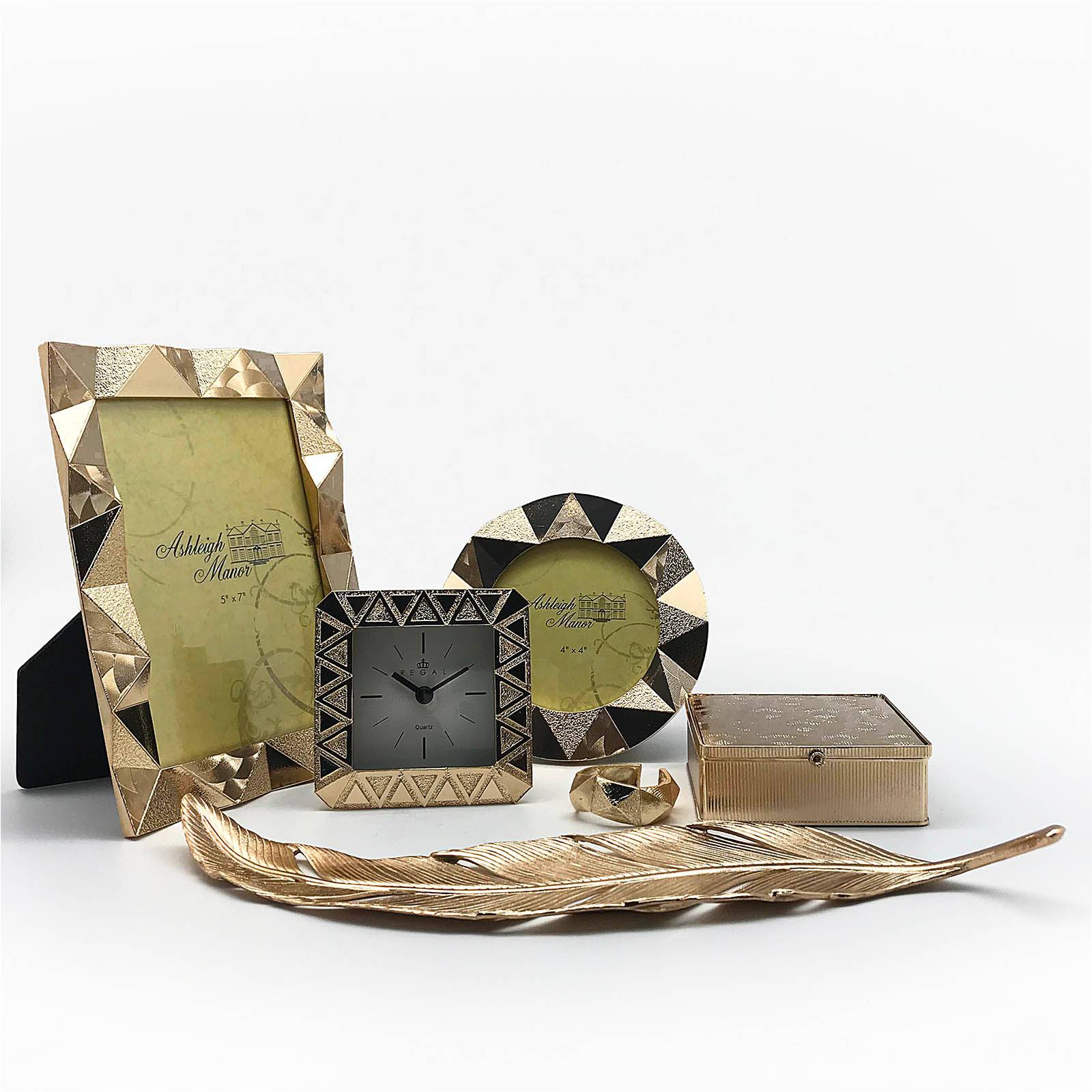 Handmade Zinc Photo Frame Royal 40453-44Ai0 - Photo Frames - ebarza Furniture UAE | Shop Modern Furniture in Abu Dhabi & Dubai - مفروشات ايبازرا في الامارات | تسوق اثاث عصري وديكورات مميزة في دبي وابوظبي