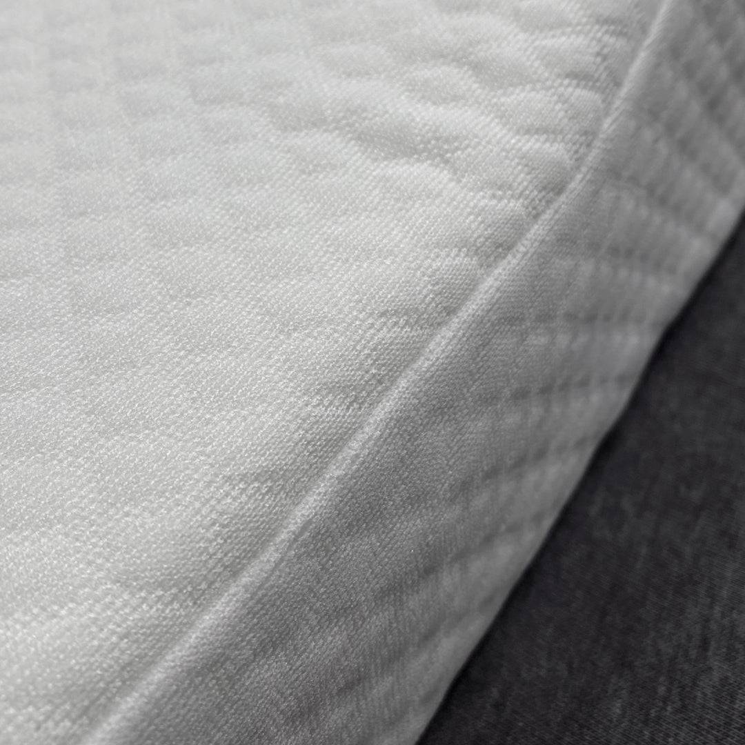 Indivani Visco Pillow With Neck Support Visco-Pil - Cushions - ebarza Furniture UAE | Shop Modern Furniture in Abu Dhabi & Dubai - مفروشات ايبازرا في الامارات | تسوق اثاث عصري وديكورات مميزة في دبي وابوظبي