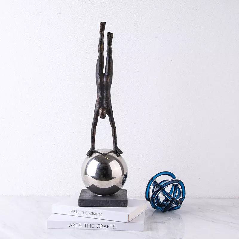 Inverted Man-Gold Fc-Sz2119B - Home Decor Figurines - ebarza Furniture UAE | Shop Modern Furniture in Abu Dhabi & Dubai - مفروشات ايبازرا في الامارات | تسوق اثاث عصري وديكورات مميزة في دبي وابوظبي