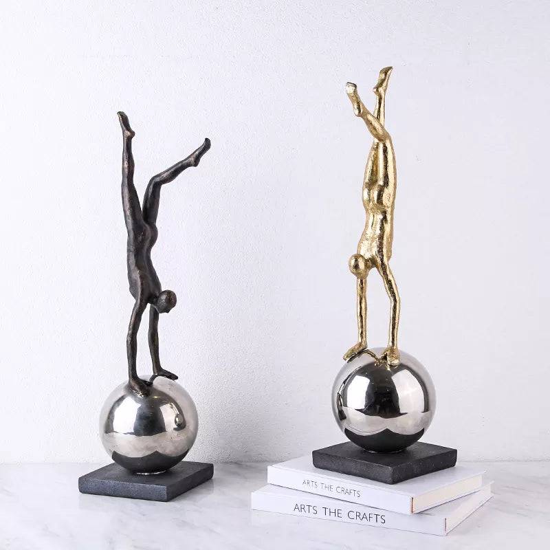 Inverted Man-Gold Fc-Sz2119B - Home Decor Figurines - ebarza Furniture UAE | Shop Modern Furniture in Abu Dhabi & Dubai - مفروشات ايبازرا في الامارات | تسوق اثاث عصري وديكورات مميزة في دبي وابوظبي