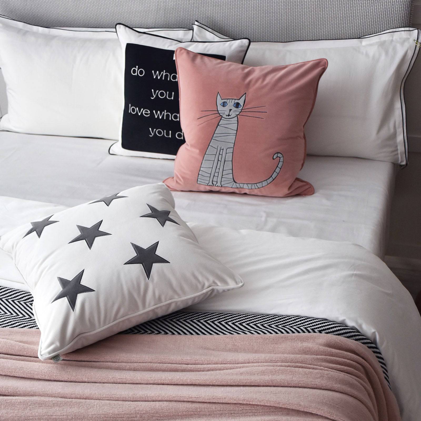 As Is - Jura Full Bedding Set Ebb-021 - DISPLAY ITEM - ebarza Furniture UAE | Shop Modern Furniture in Abu Dhabi & Dubai - مفروشات ايبازرا في الامارات | تسوق اثاث عصري وديكورات مميزة في دبي وابوظبي