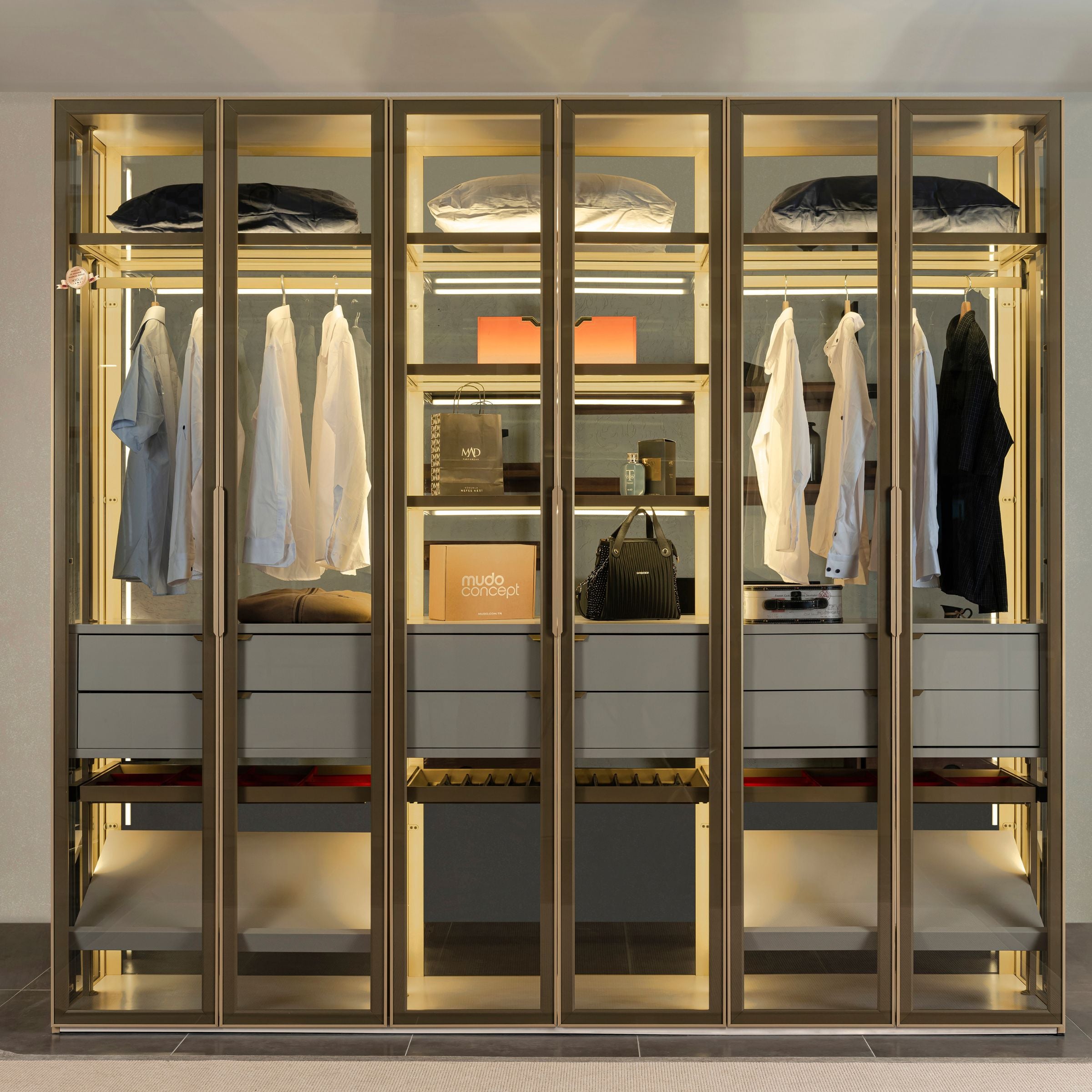 Kapadokya Glass Wardrobe AKYL-KD230 - Cabinets - ebarza Furniture UAE | Shop Modern Furniture in Abu Dhabi & Dubai - مفروشات ايبازرا في الامارات | تسوق اثاث عصري وديكورات مميزة في دبي وابوظبي