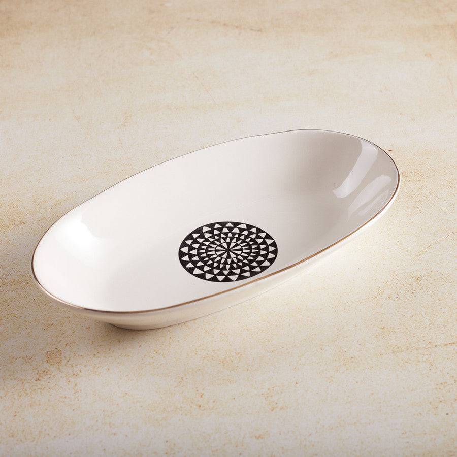 Karaca Black Gold Gondola Boat Plate 153.03.06.4491 -  Plates - ebarza Furniture UAE | Shop Modern Furniture in Abu Dhabi & Dubai - مفروشات ايبازرا في الامارات | تسوق اثاث عصري وديكورات مميزة في دبي وابوظبي