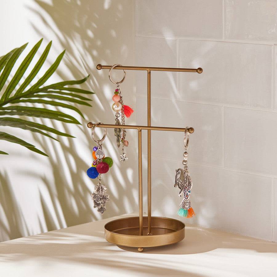 Karaca Home Jewelry Hanger Gold 17X27Cm 300.21.02.008 - Home Decor Figurines - ebarza Furniture UAE | Shop Modern Furniture in Abu Dhabi & Dubai - مفروشات ايبازرا في الامارات | تسوق اثاث عصري وديكورات مميزة في دبي وابوظبي