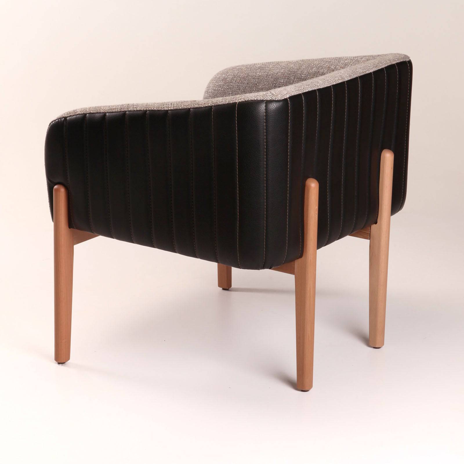 Kenn Lounge Chair Ken-N-Grey-Black - Lounge Chairs - ebarza Furniture UAE | Shop Modern Furniture in Abu Dhabi & Dubai - مفروشات ايبازرا في الامارات | تسوق اثاث عصري وديكورات مميزة في دبي وابوظبي