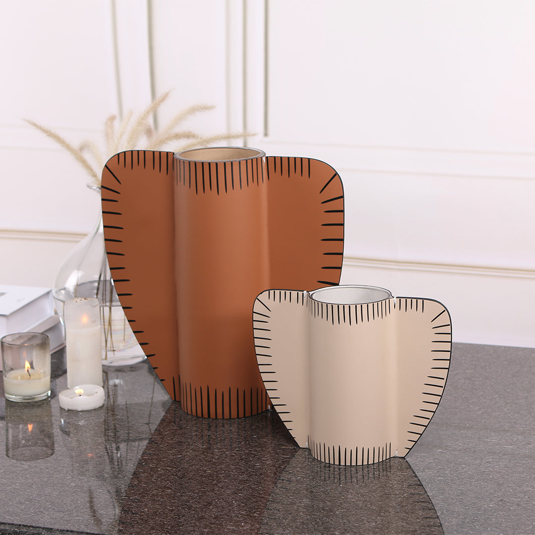 Leather Vase-Dry & Fresh-S KB3007CS - Vases - ebarza Furniture UAE | Shop Modern Furniture in Abu Dhabi & Dubai - مفروشات ايبازرا في الامارات | تسوق اثاث عصري وديكورات مميزة في دبي وابوظبي