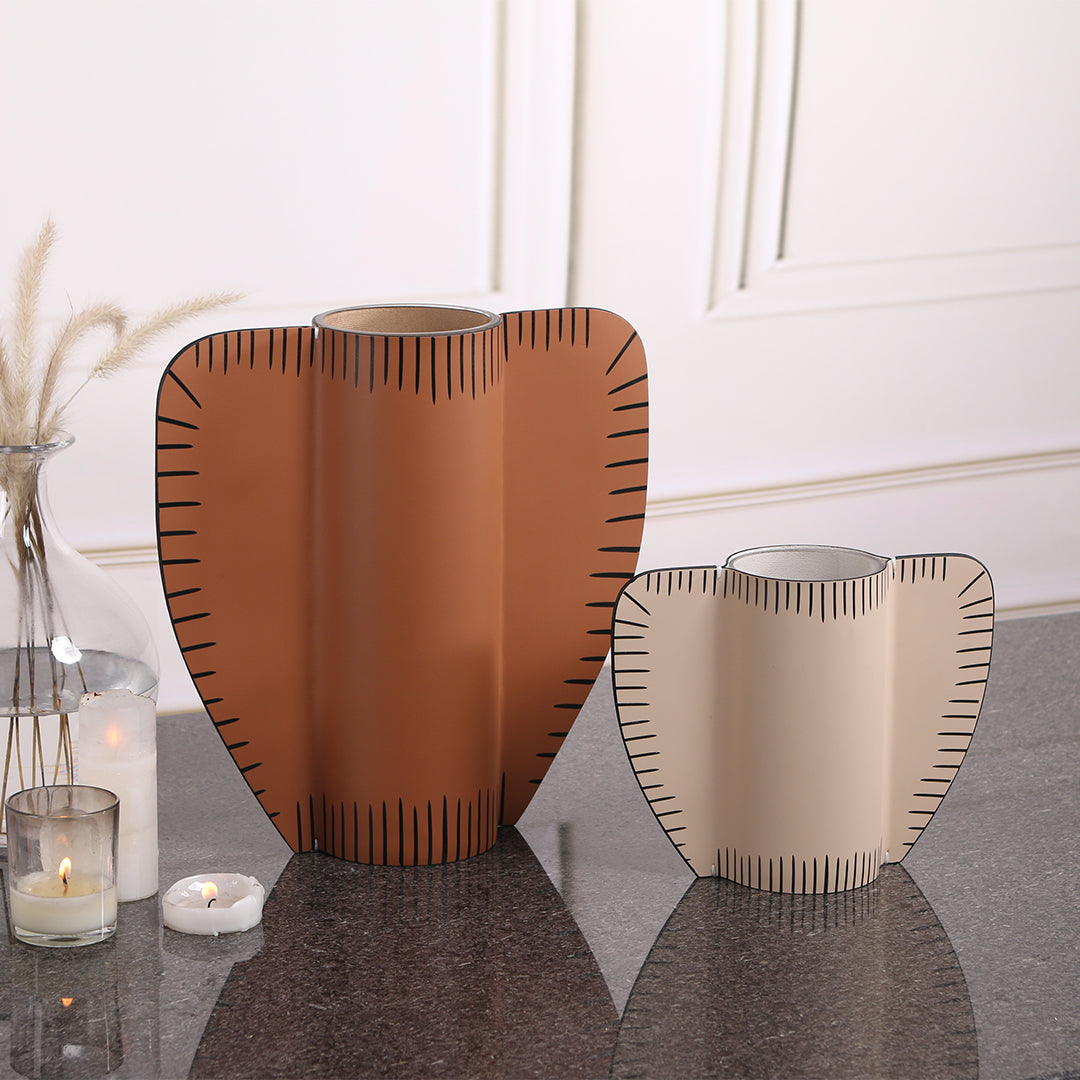 Leather Vase-Dry & Fresh-S KB3007CS - Vases - ebarza Furniture UAE | Shop Modern Furniture in Abu Dhabi & Dubai - مفروشات ايبازرا في الامارات | تسوق اثاث عصري وديكورات مميزة في دبي وابوظبي