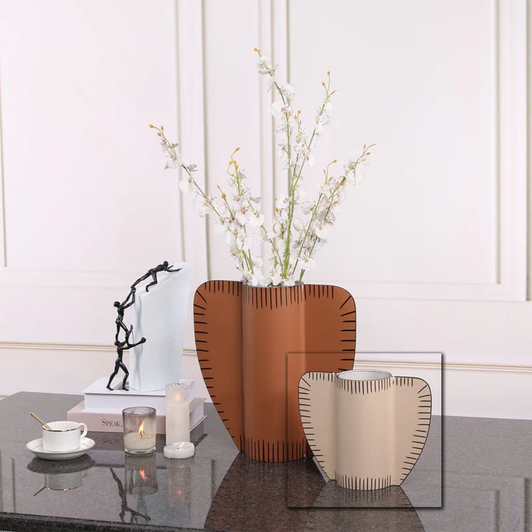 Leather Vase-Dry & Fresh-S KB3007CS - Vases - ebarza Furniture UAE | Shop Modern Furniture in Abu Dhabi & Dubai - مفروشات ايبازرا في الامارات | تسوق اثاث عصري وديكورات مميزة في دبي وابوظبي