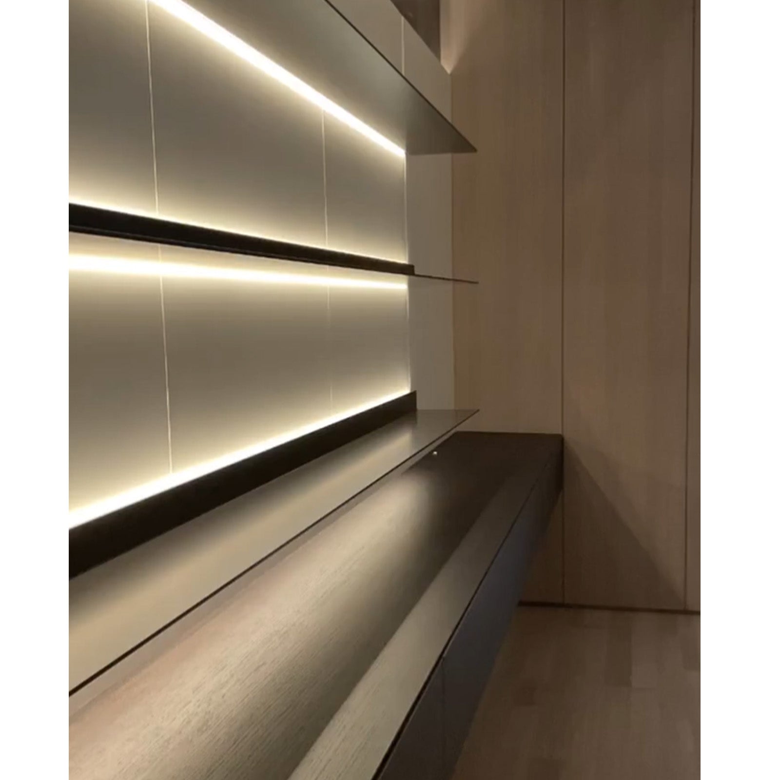 LED Aluminum Panel Light CH4-LT048-80cm-Brush Bronze Gold-With Plug-4000k - Wall Lamps - ebarza Furniture UAE | Shop Modern Furniture in Abu Dhabi & Dubai - مفروشات ايبازرا في الامارات | تسوق اثاث عصري وديكورات مميزة في دبي وابوظبي