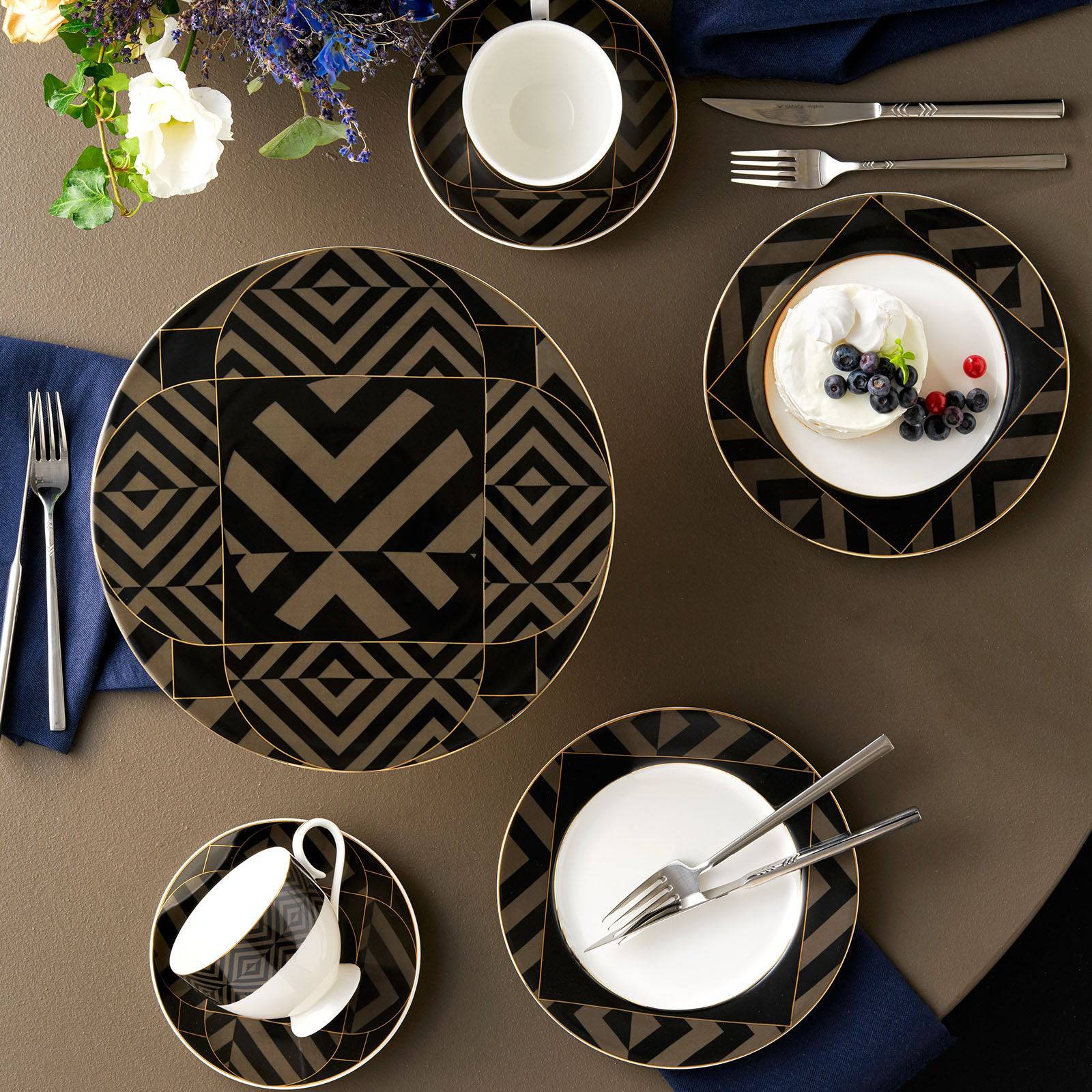 Lina 19 Piece 6 Seater Cake Set 153.03.07.8412 - Cake Sets - ebarza Furniture UAE | Shop Modern Furniture in Abu Dhabi & Dubai - مفروشات ايبازرا في الامارات | تسوق اثاث عصري وديكورات مميزة في دبي وابوظبي