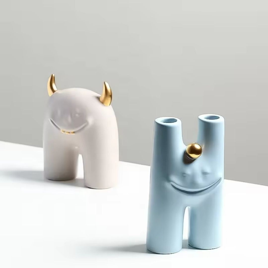 Little strange N FF-D23056 - Home Decor Figurines - ebarza Furniture UAE | Shop Modern Furniture in Abu Dhabi & Dubai - مفروشات ايبازرا في الامارات | تسوق اثاث عصري وديكورات مميزة في دبي وابوظبي