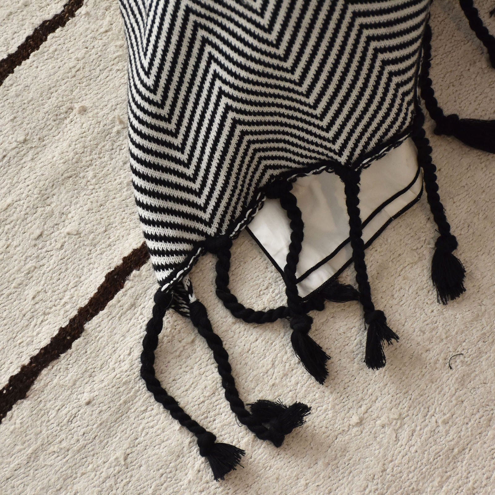 Loos Full Bedding Set Ebb-018 - Bedding - ebarza Furniture UAE | Shop Modern Furniture in Abu Dhabi & Dubai - مفروشات ايبازرا في الامارات | تسوق اثاث عصري وديكورات مميزة في دبي وابوظبي