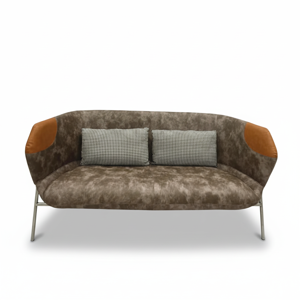 Max Classic Sofa Sf025 - Sofas - ebarza Furniture UAE | Shop Modern Furniture in Abu Dhabi & Dubai - مفروشات ايبازرا في الامارات | تسوق اثاث عصري وديكورات مميزة في دبي وابوظبي