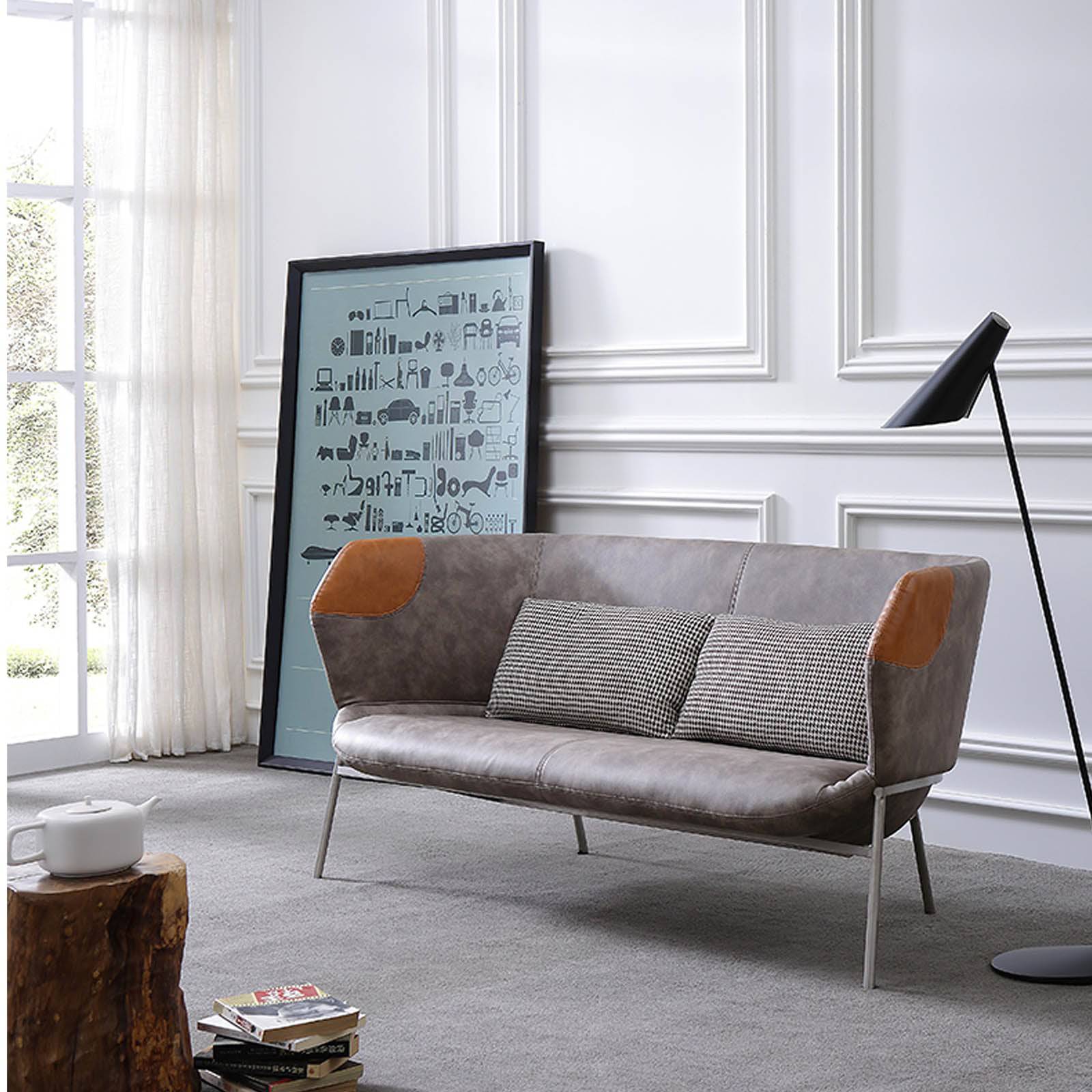 Max Classic Sofa Sf025 - Sofas - ebarza Furniture UAE | Shop Modern Furniture in Abu Dhabi & Dubai - مفروشات ايبازرا في الامارات | تسوق اثاث عصري وديكورات مميزة في دبي وابوظبي