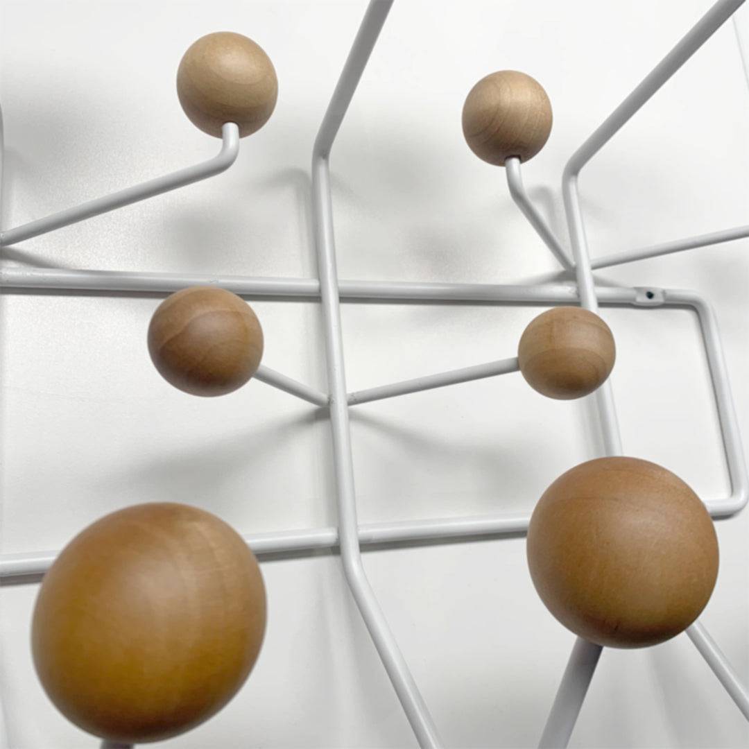 Mid Century Solid Wood Hanger Sp15119-N (White + Natural) - Hangers - ebarza Furniture UAE | Shop Modern Furniture in Abu Dhabi & Dubai - مفروشات ايبازرا في الامارات | تسوق اثاث عصري وديكورات مميزة في دبي وابوظبي