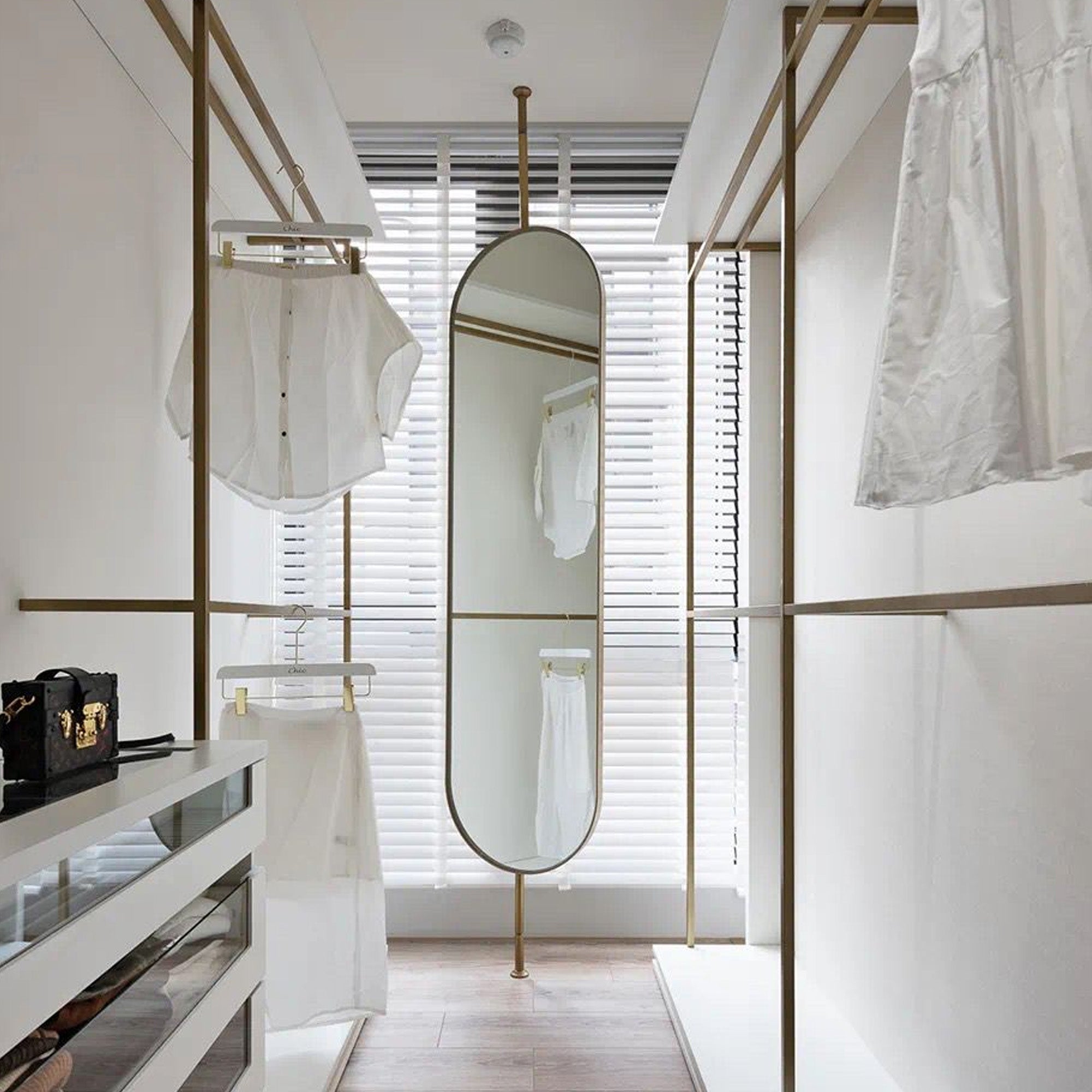 Floor Mirror Golden Stainless Steel frame OA-9357-G - Mirrors - ebarza Furniture UAE | Shop Modern Furniture in Abu Dhabi & Dubai - مفروشات ايبازرا في الامارات | تسوق اثاث عصري وديكورات مميزة في دبي وابوظبي