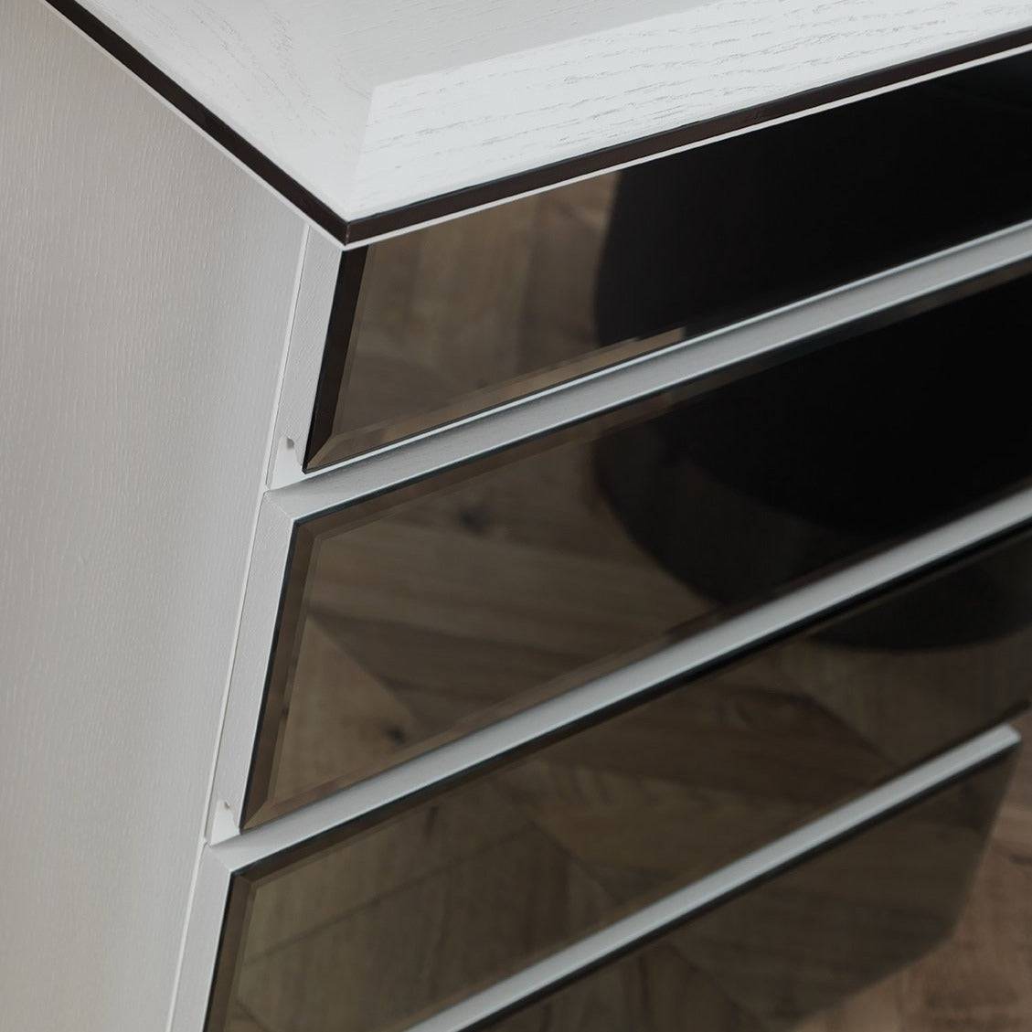 Mona White Dresser And Mirror Monawhite-Drsrmrr -  Dressers and Mirrors - ebarza Furniture UAE | Shop Modern Furniture in Abu Dhabi & Dubai - مفروشات ايبازرا في الامارات | تسوق اثاث عصري وديكورات مميزة في دبي وابوظبي